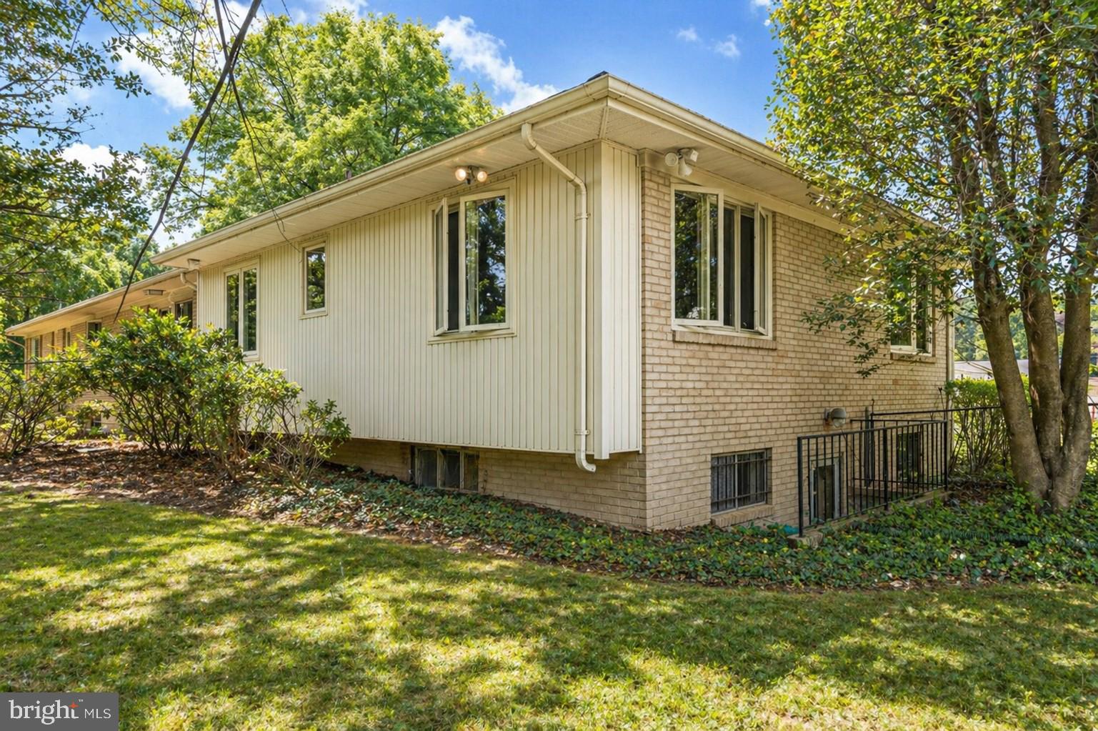 FAIRLAND ACRES - Residential