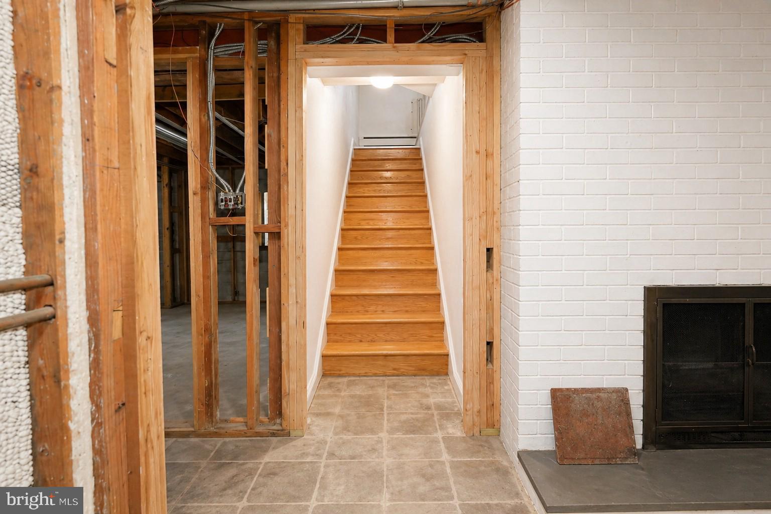 FAIRLAND ACRES - Residential