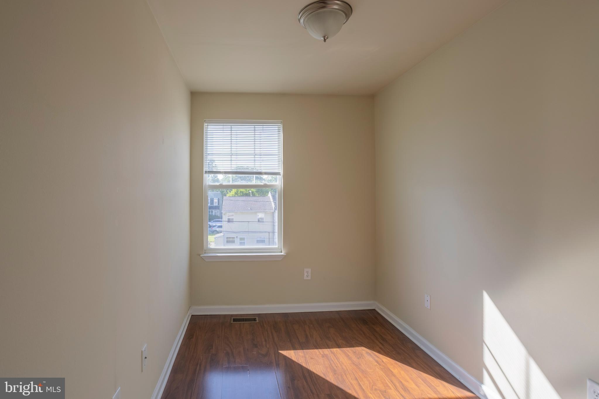 MOUNT WINANS - Residential