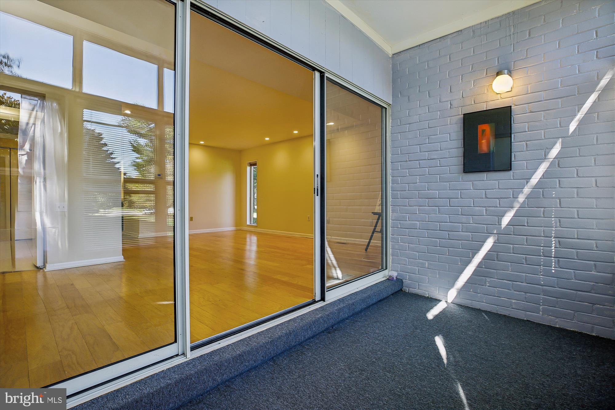 LEISURE WORLD - Residential Lease