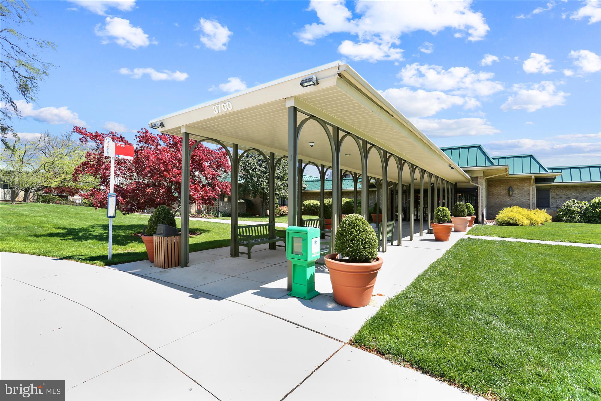 LEISURE WORLD - Residential Lease