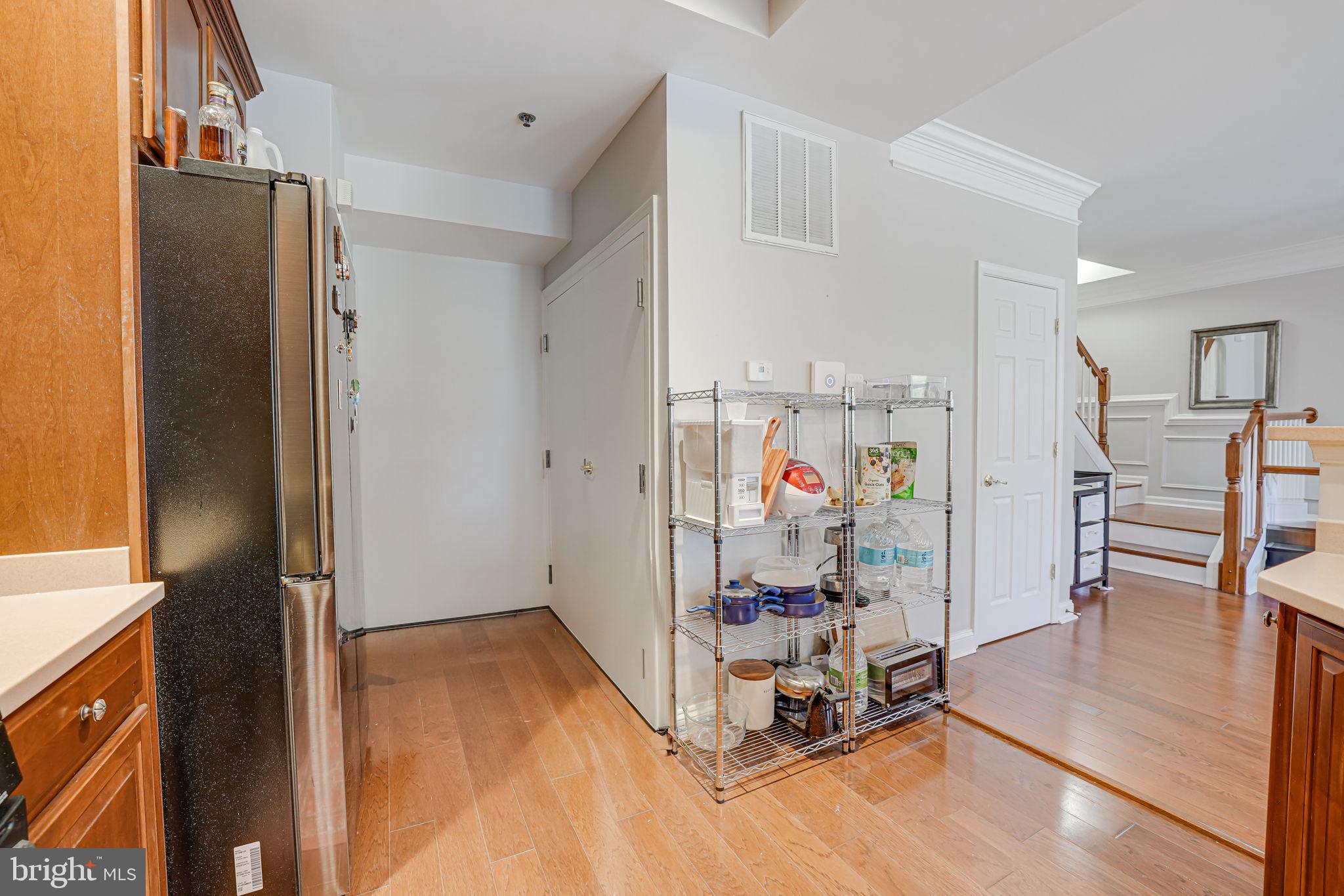 GROVETON WOODS - Residential Lease