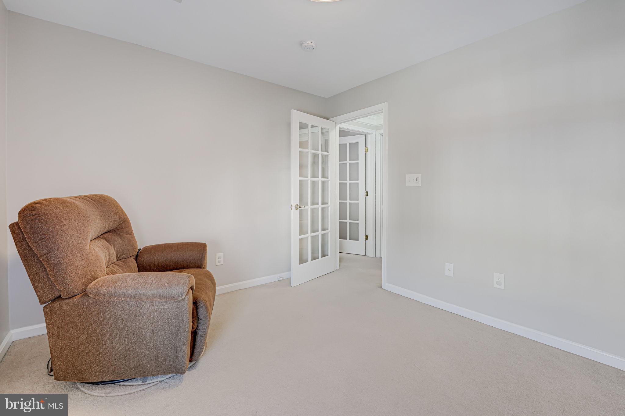 GROVETON WOODS - Residential Lease