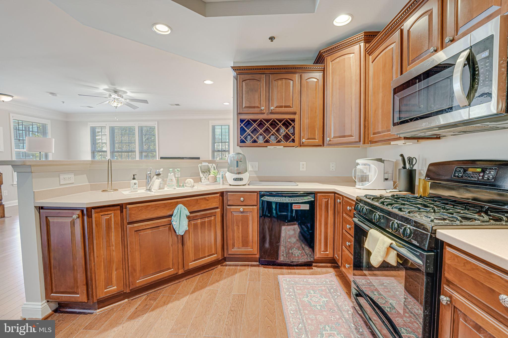 GROVETON WOODS - Residential Lease