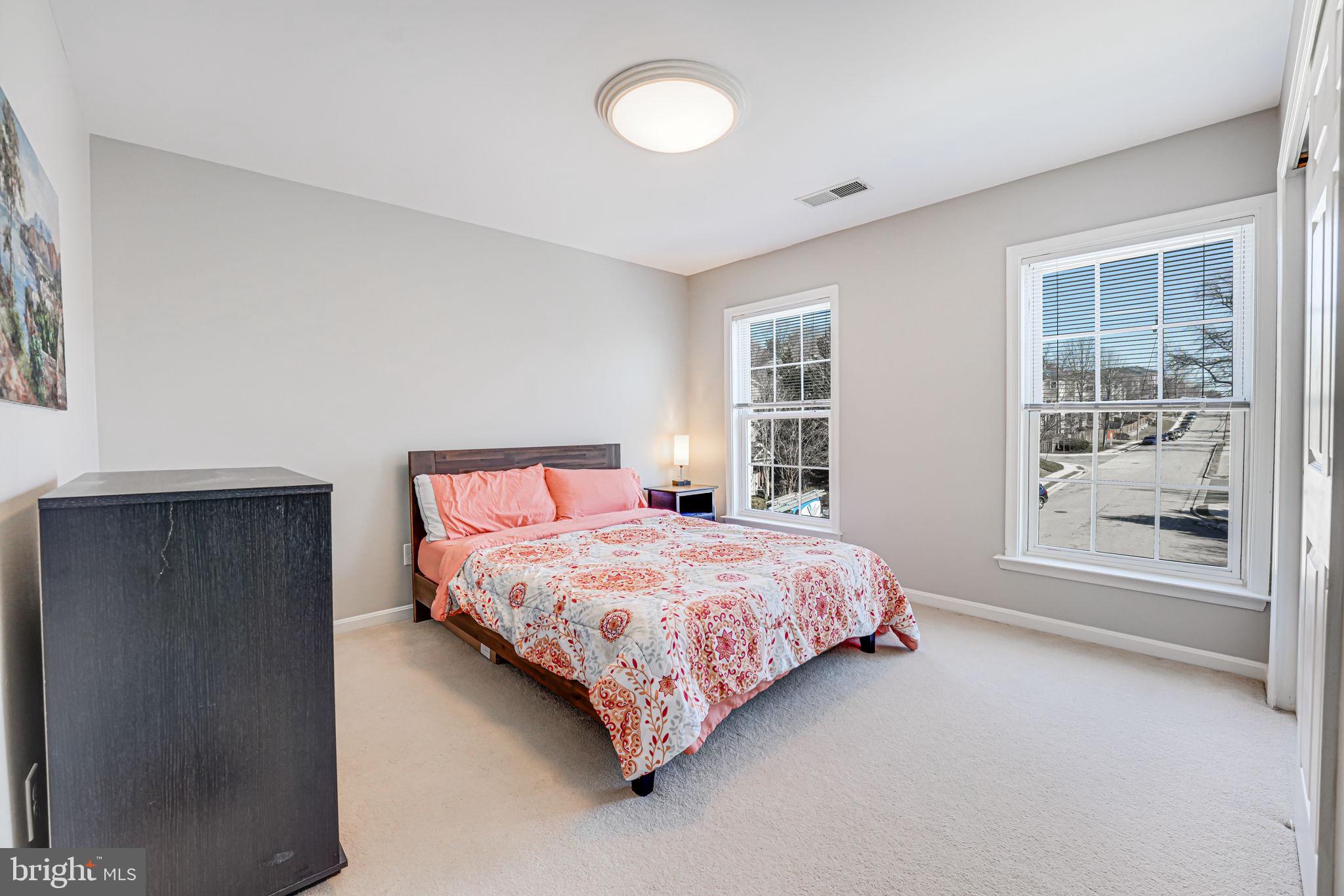 GROVETON WOODS - Residential Lease