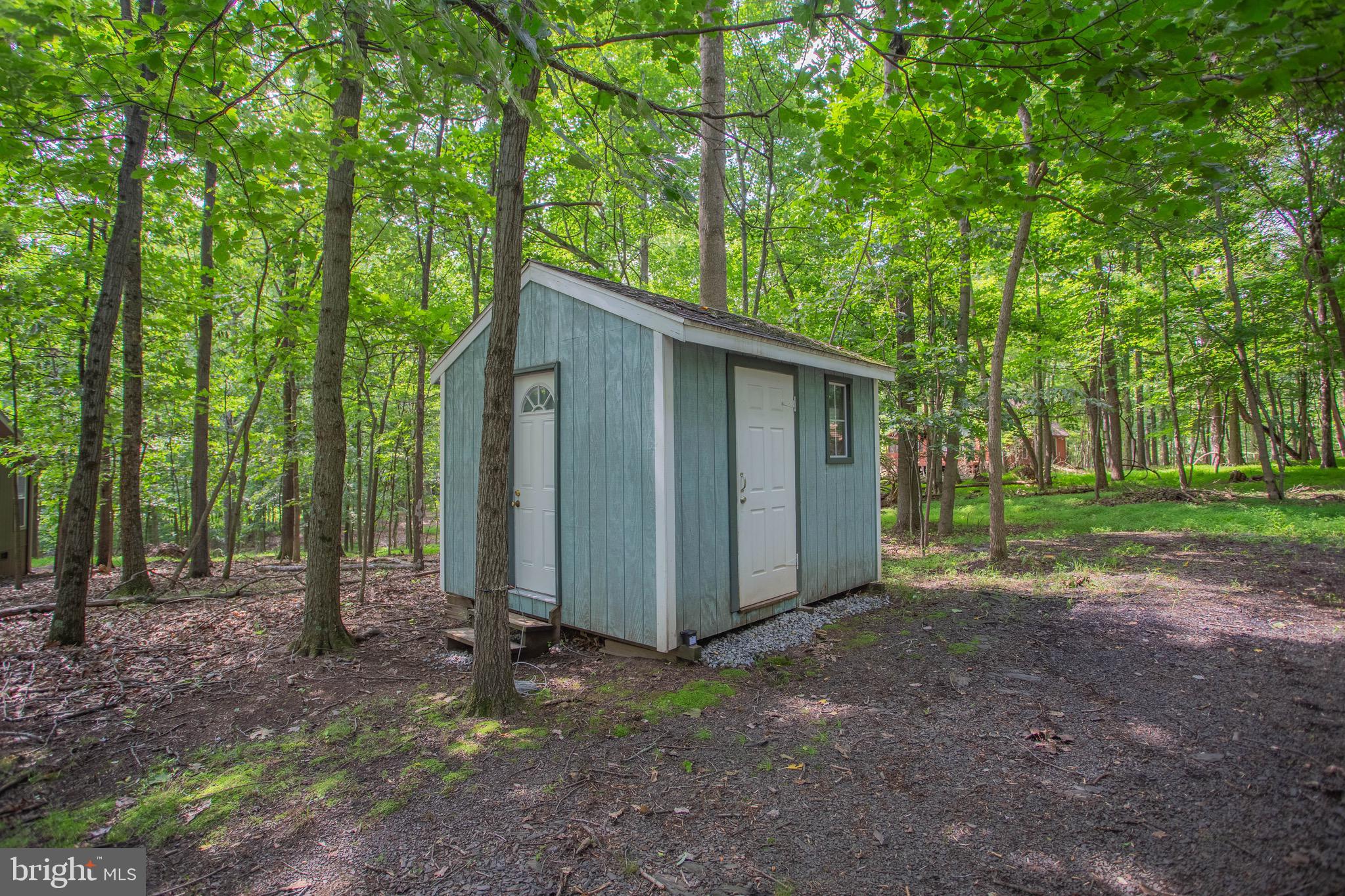 THE WOODS - Residential