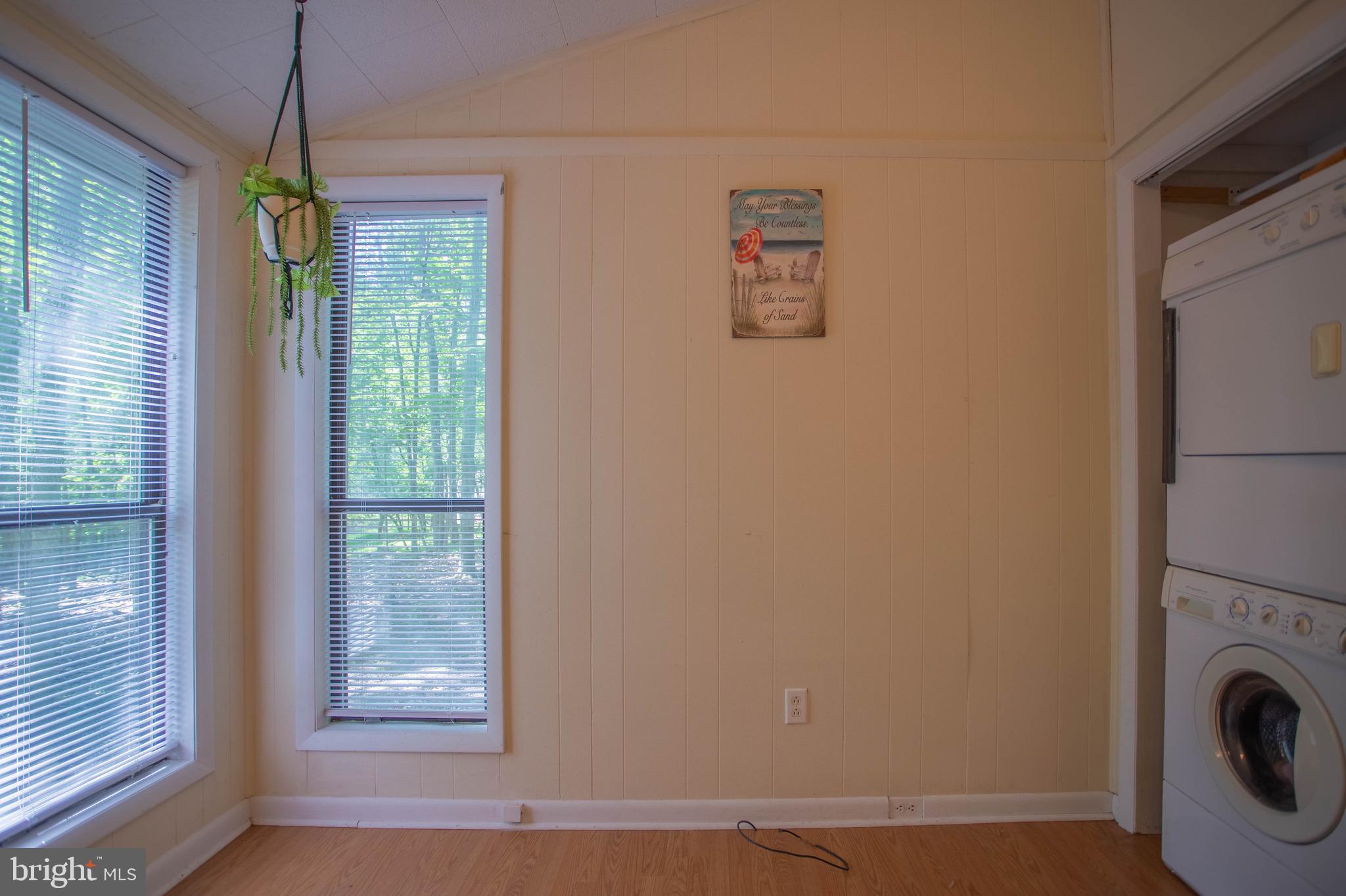 THE WOODS - Residential