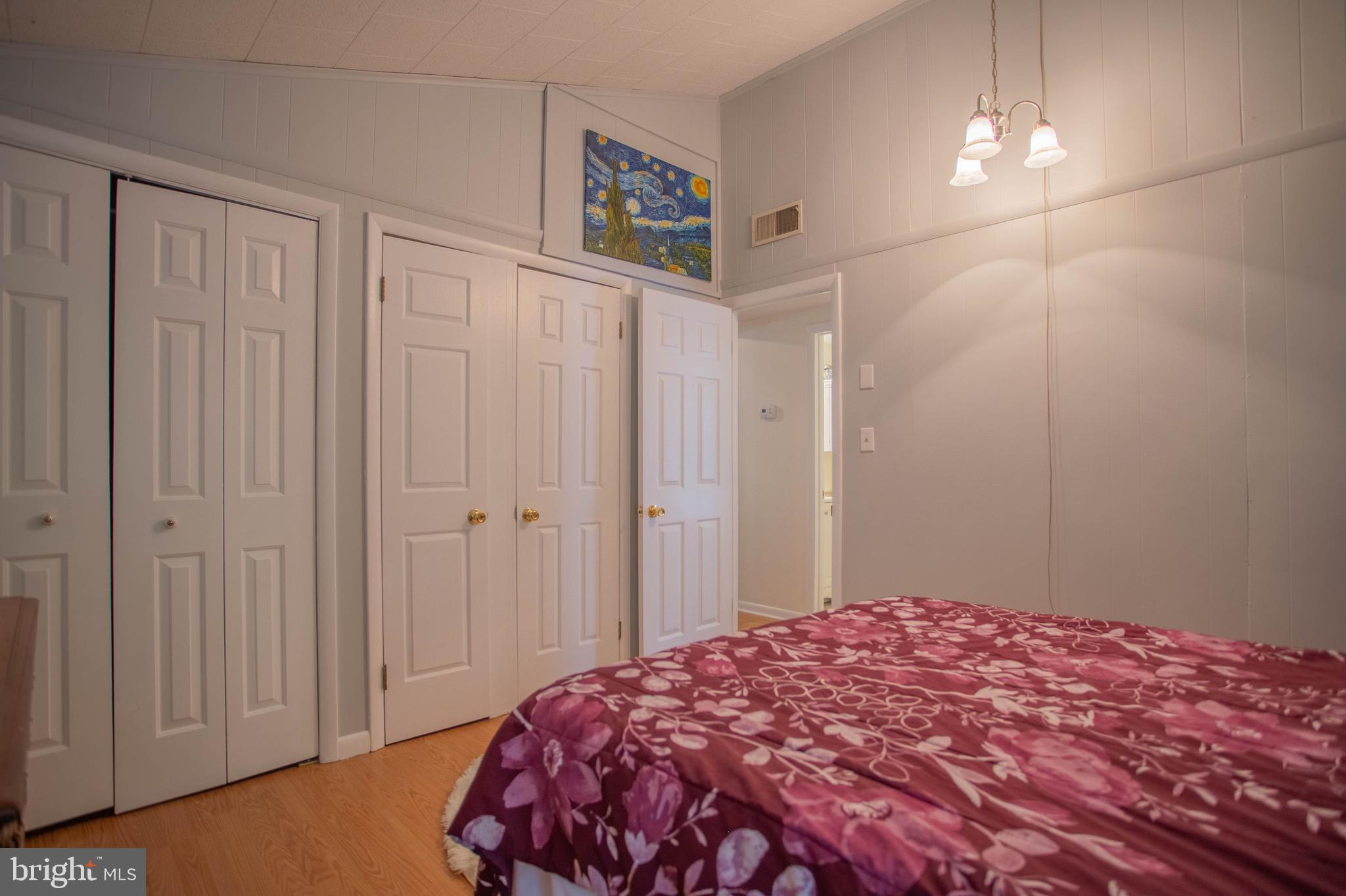 THE WOODS - Residential