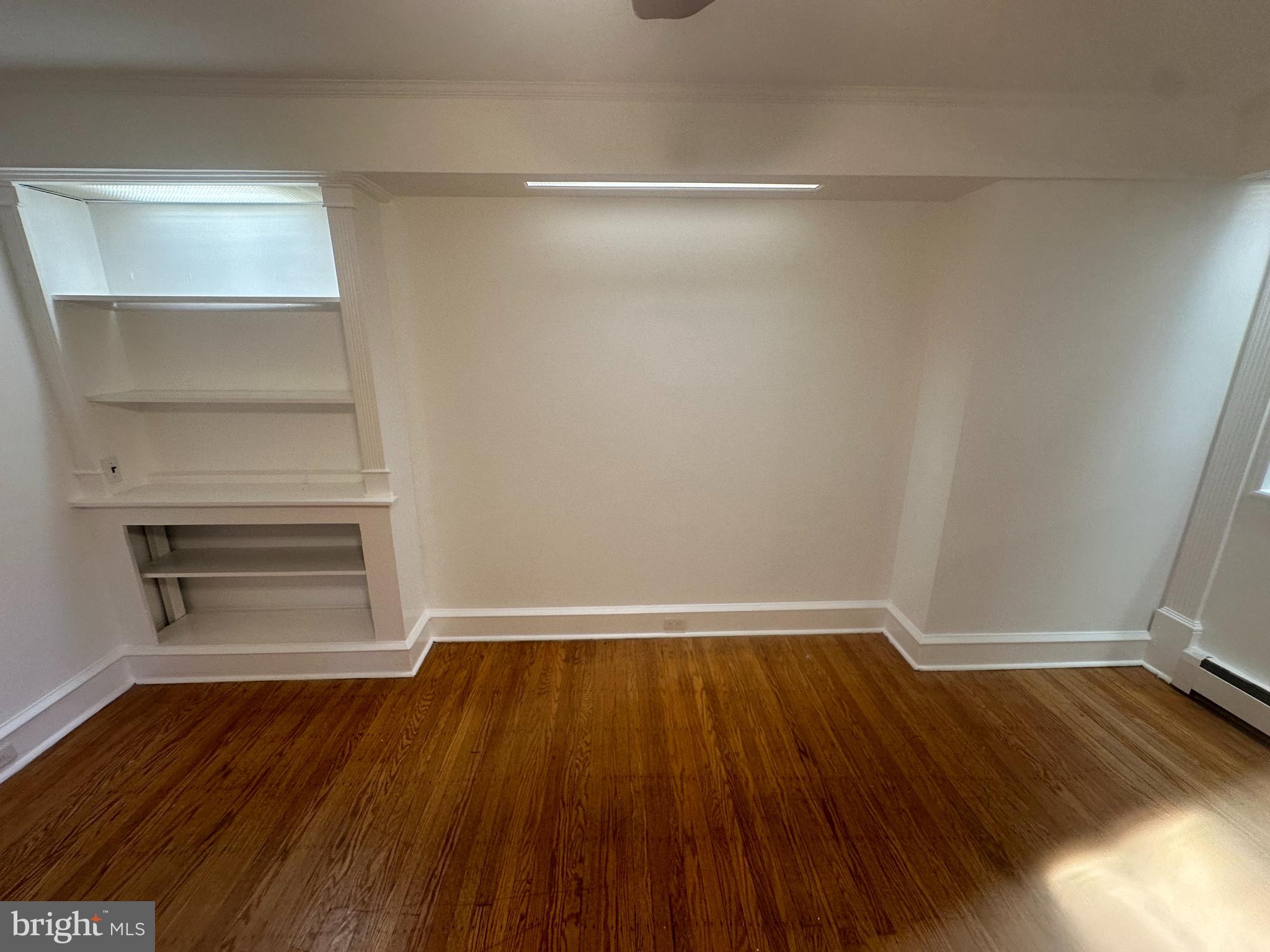 SQUIRREL HILL - Residential Lease