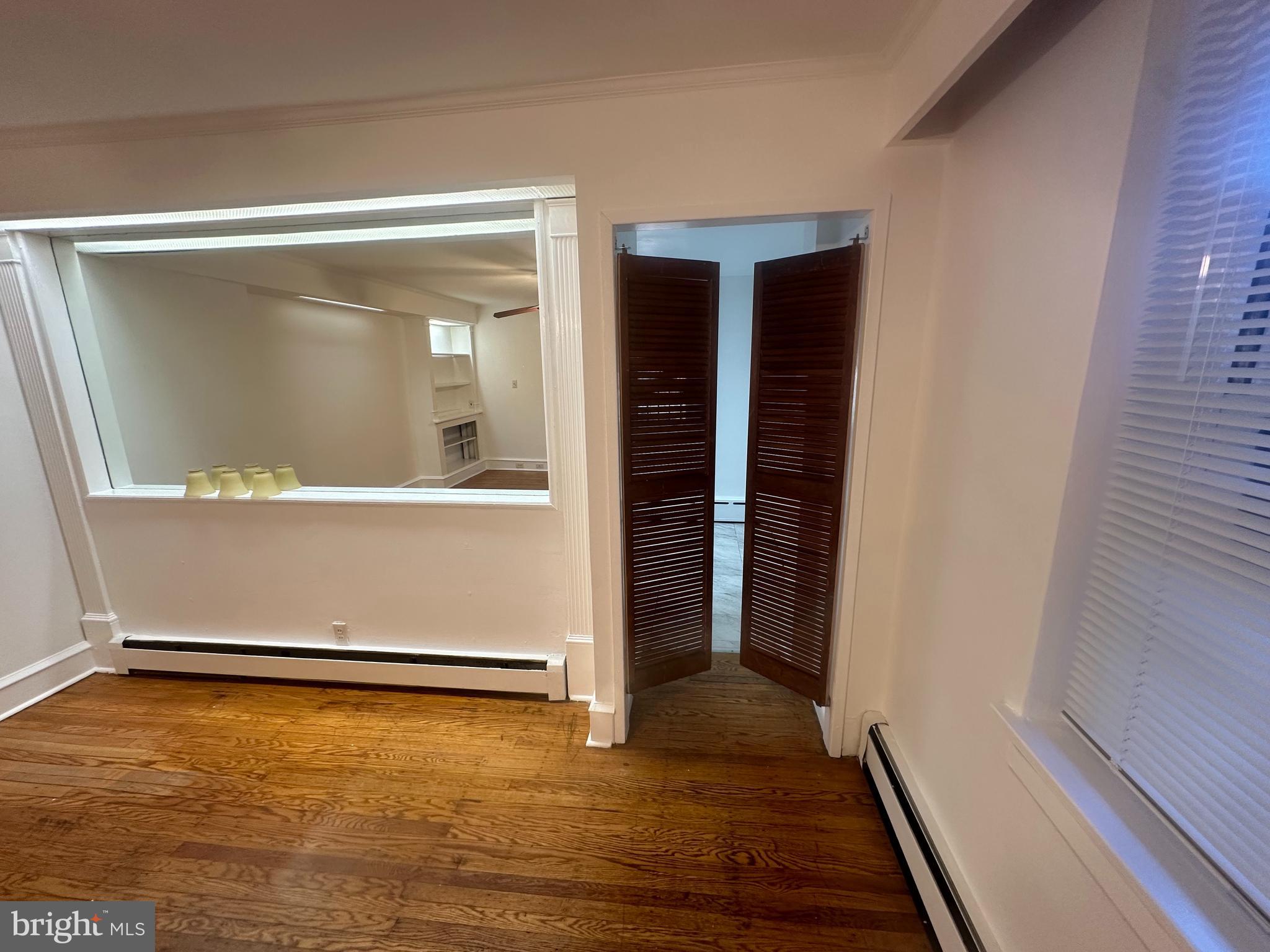 SQUIRREL HILL - Residential Lease