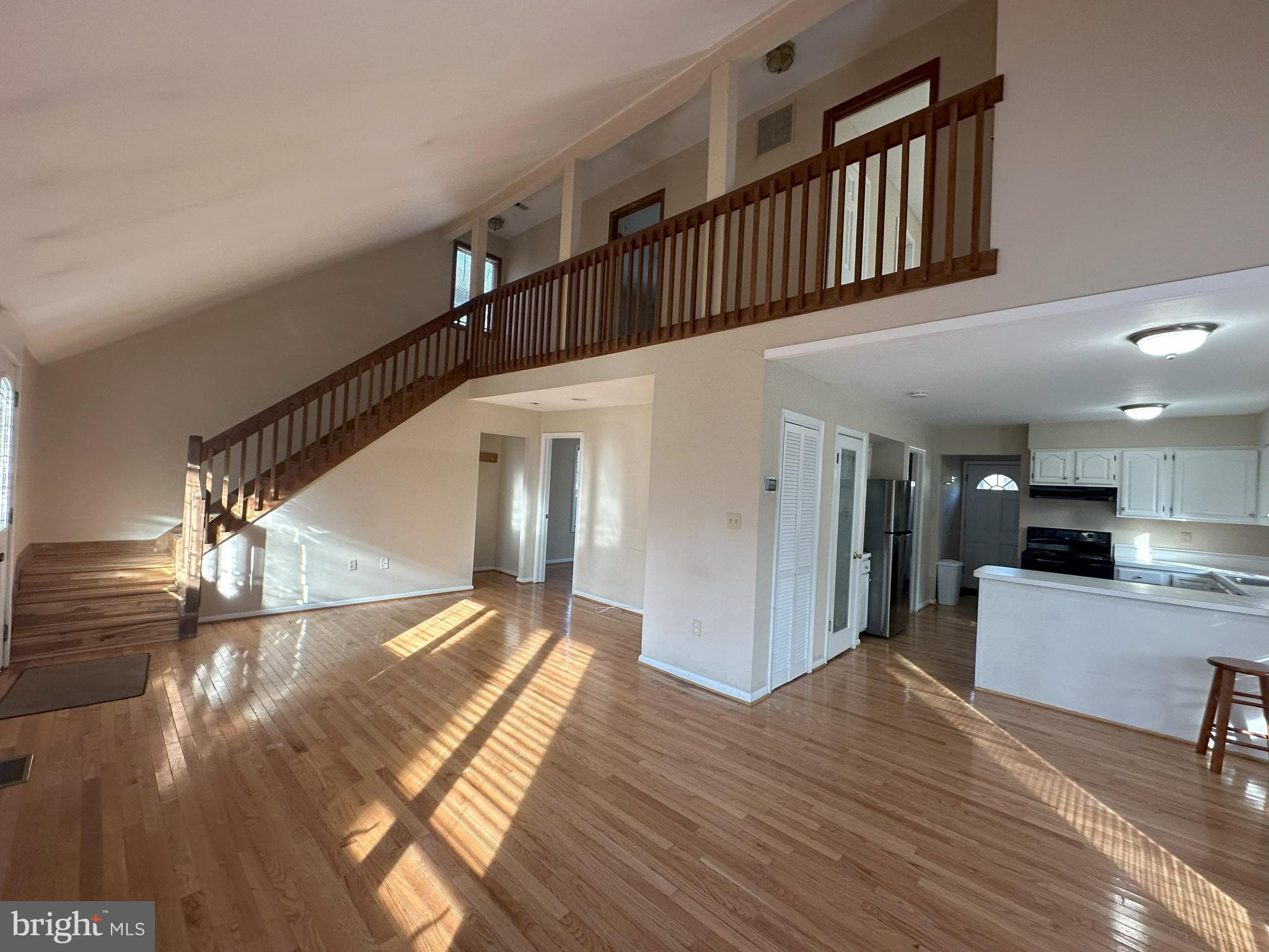 AVALON SHORES - Residential Lease