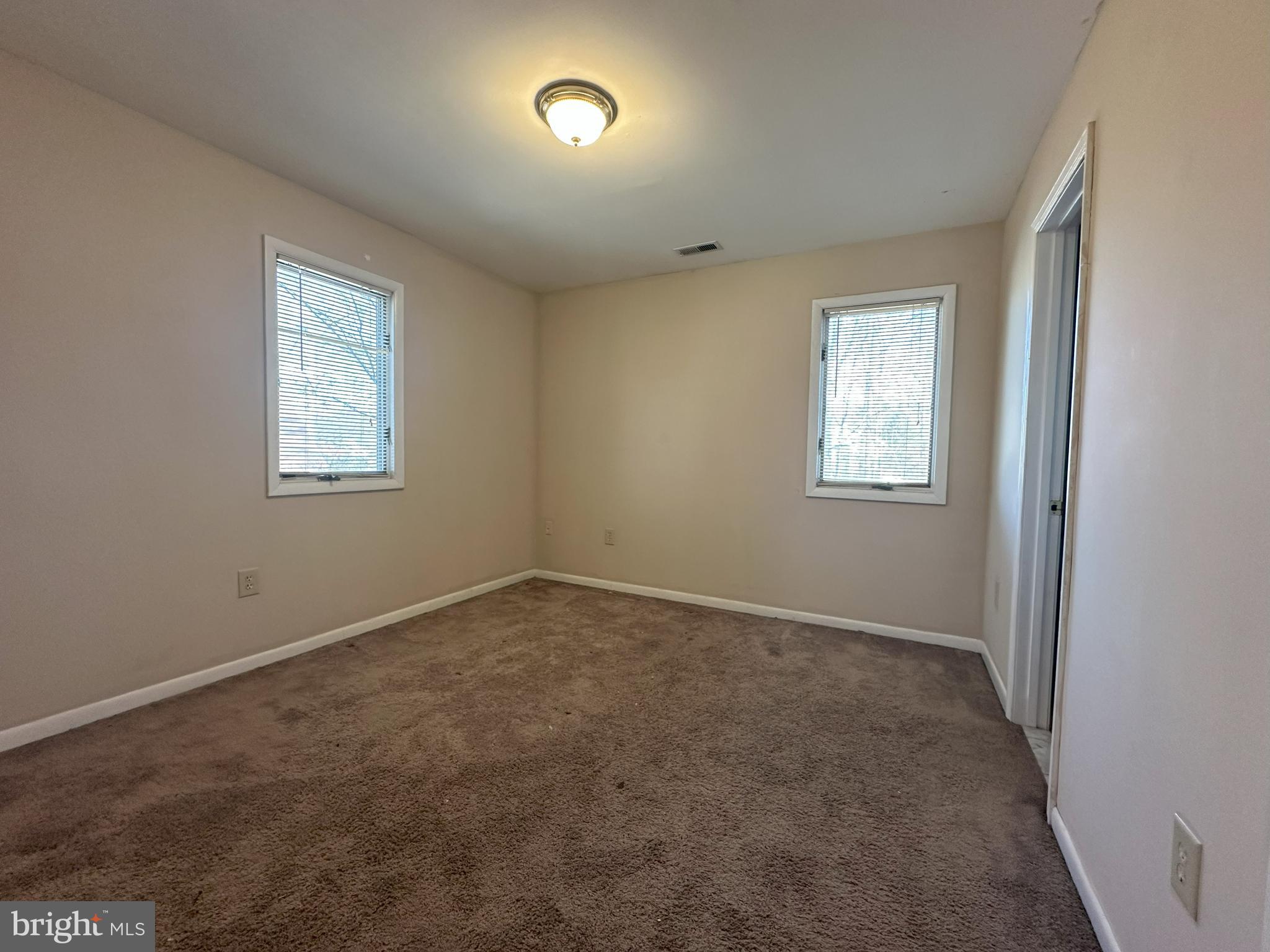 AVALON SHORES - Residential Lease