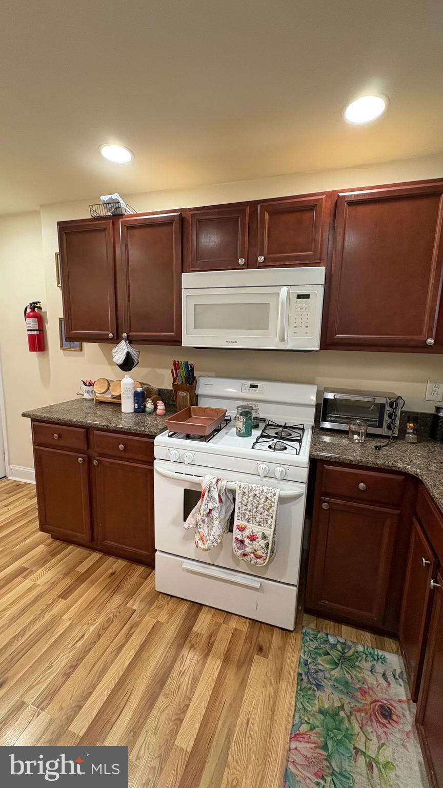 FISHTOWN - Residential Lease