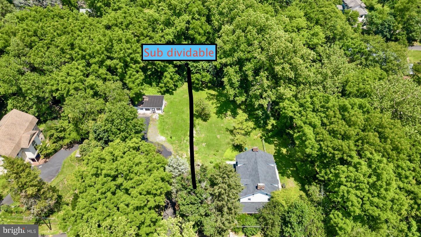 HUNTINGDON VALLEY - Residential