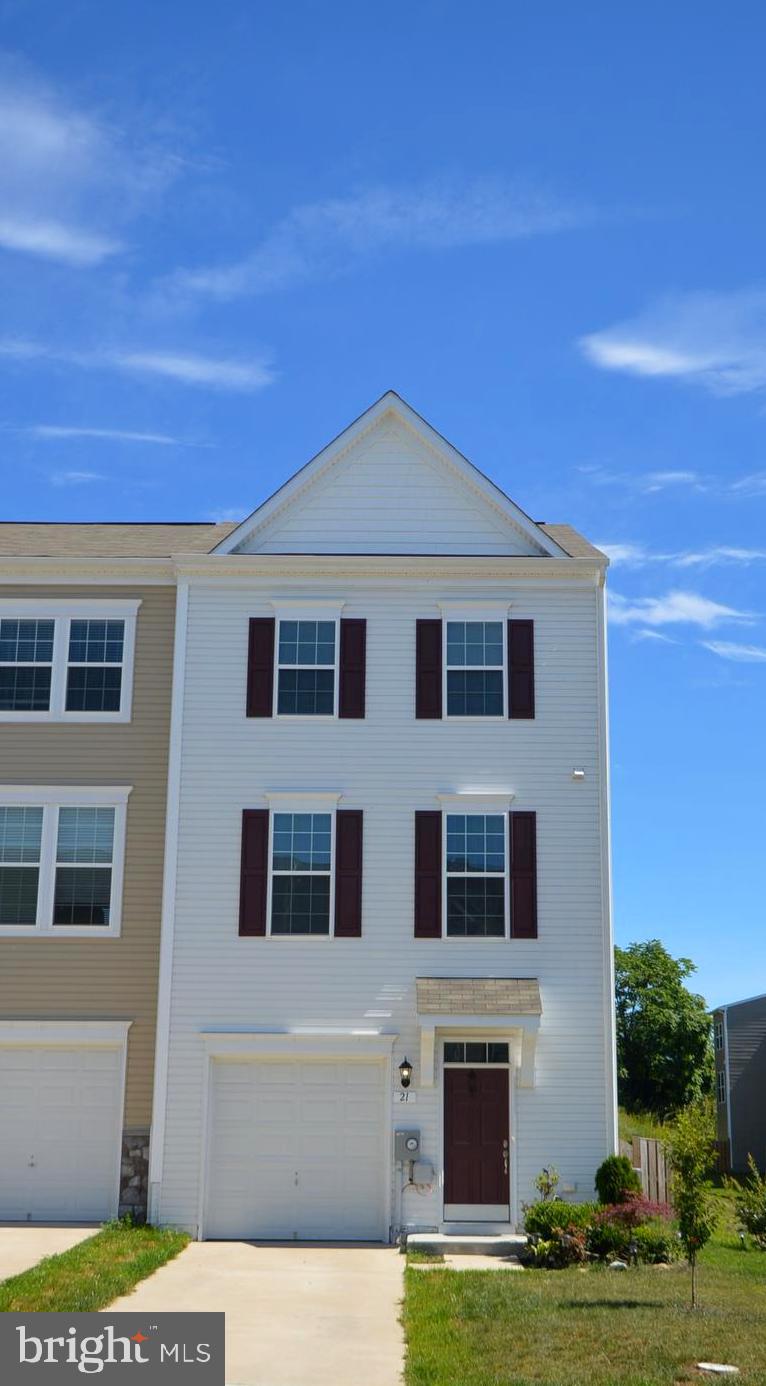 RIVERSIDE VILLAGES - Residential Lease