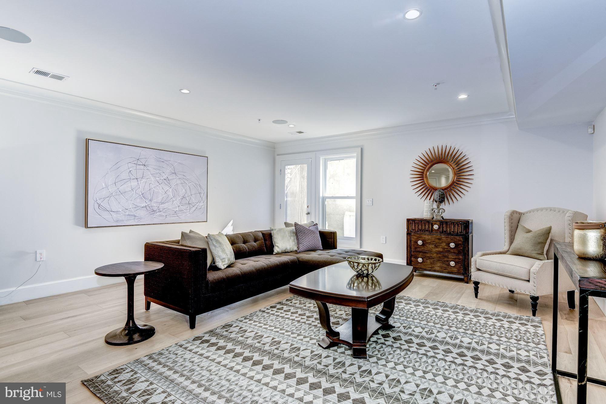 GEORGETOWN - Residential