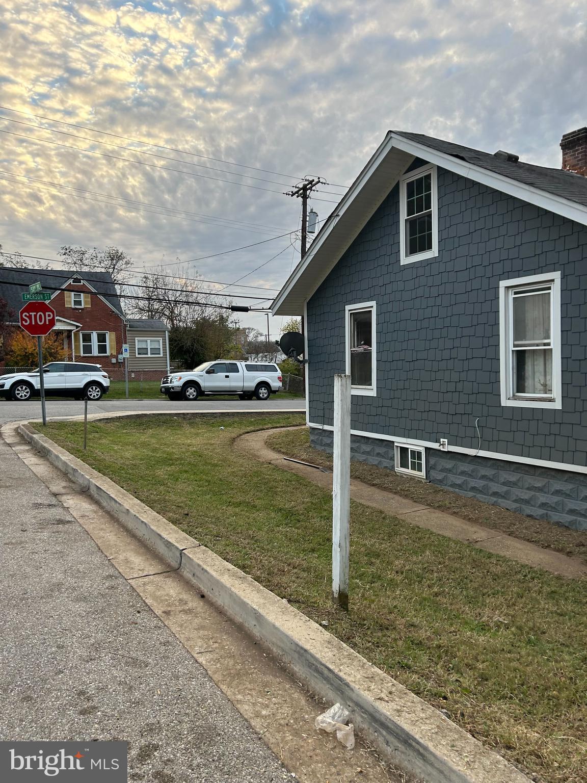 ROGERS HEIGHTS - Residential