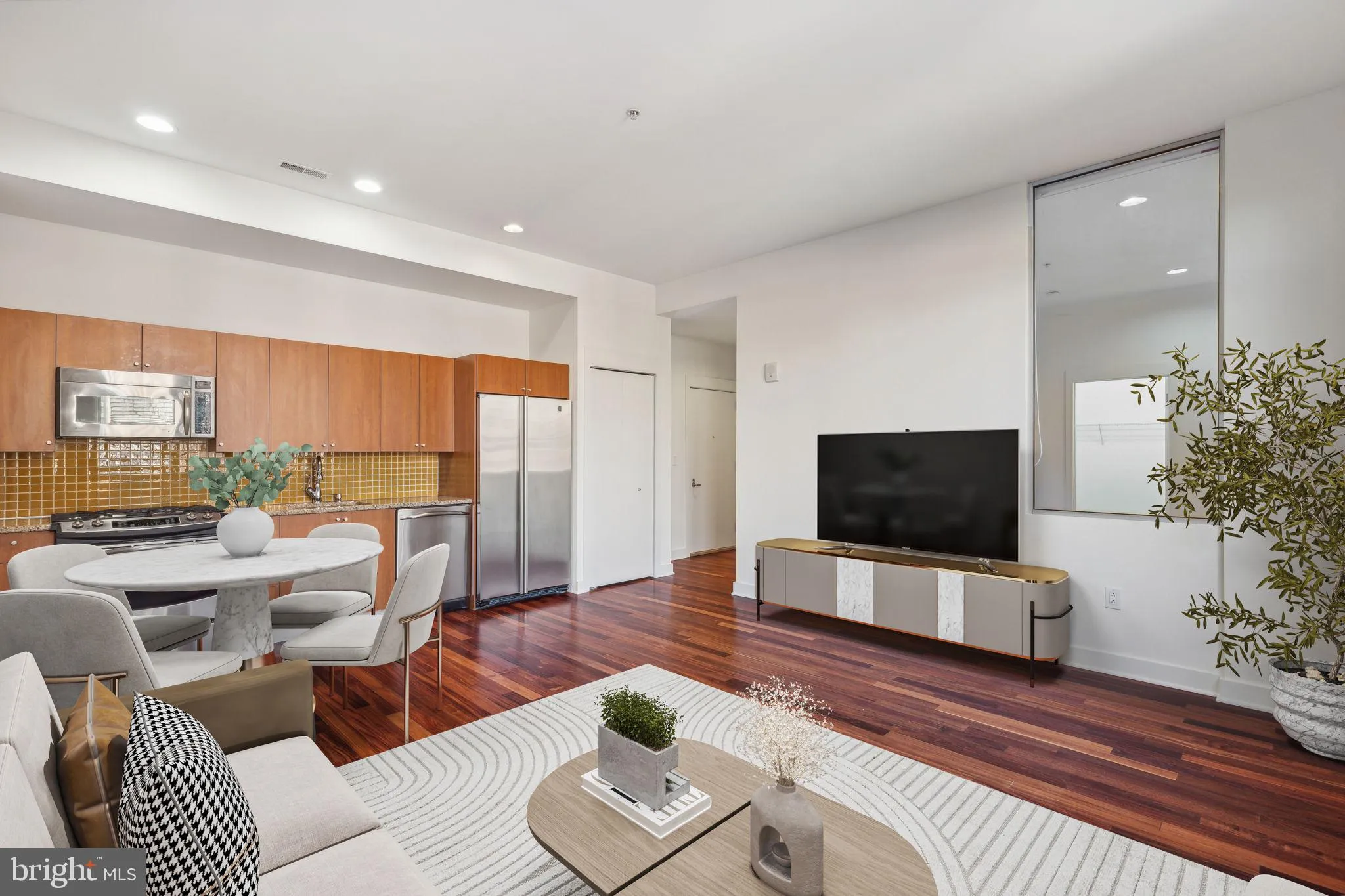 Philadelphia, Pennsylvania 19107, United States, 1 Bedroom Bedrooms, ,1 BathroomBathrooms,Residential,Coming Soon,92938