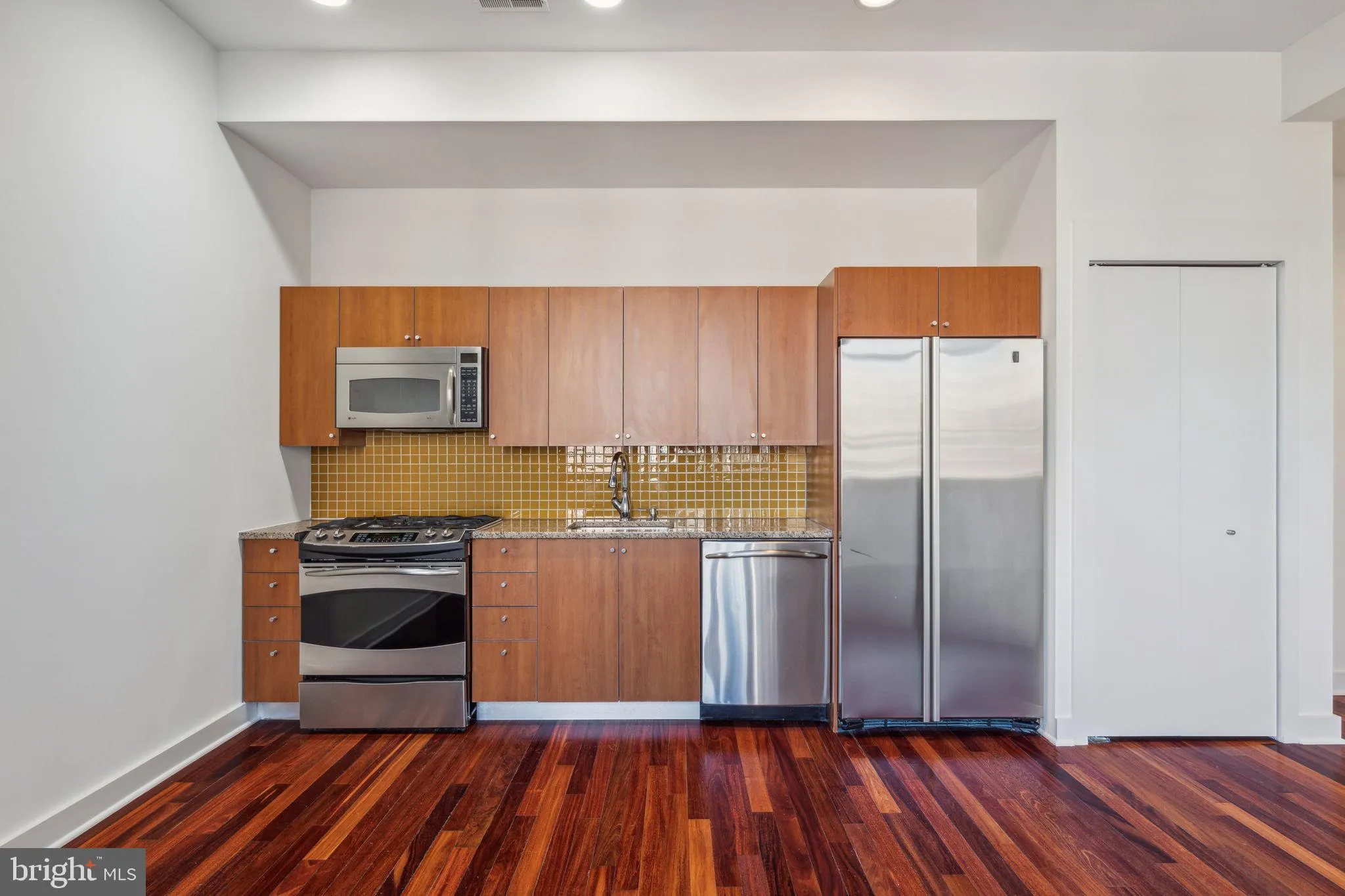 Philadelphia, Pennsylvania 19107, United States, 1 Bedroom Bedrooms, ,1 BathroomBathrooms,Residential,Coming Soon,92938