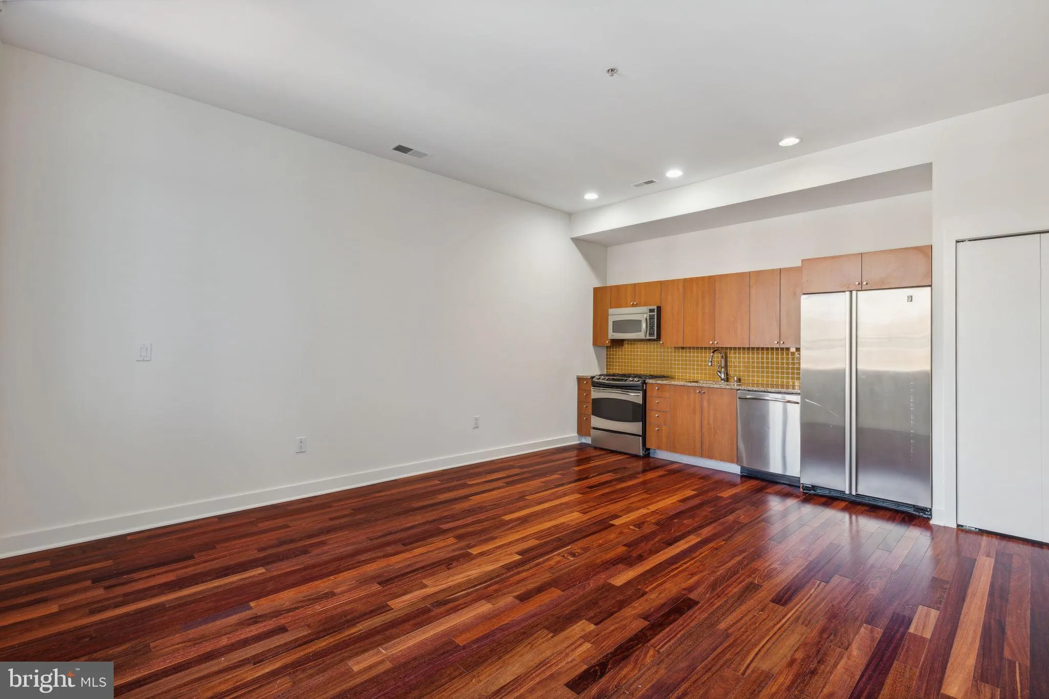 Philadelphia, Pennsylvania 19107, United States, 1 Bedroom Bedrooms, ,1 BathroomBathrooms,Residential,Coming Soon,92938