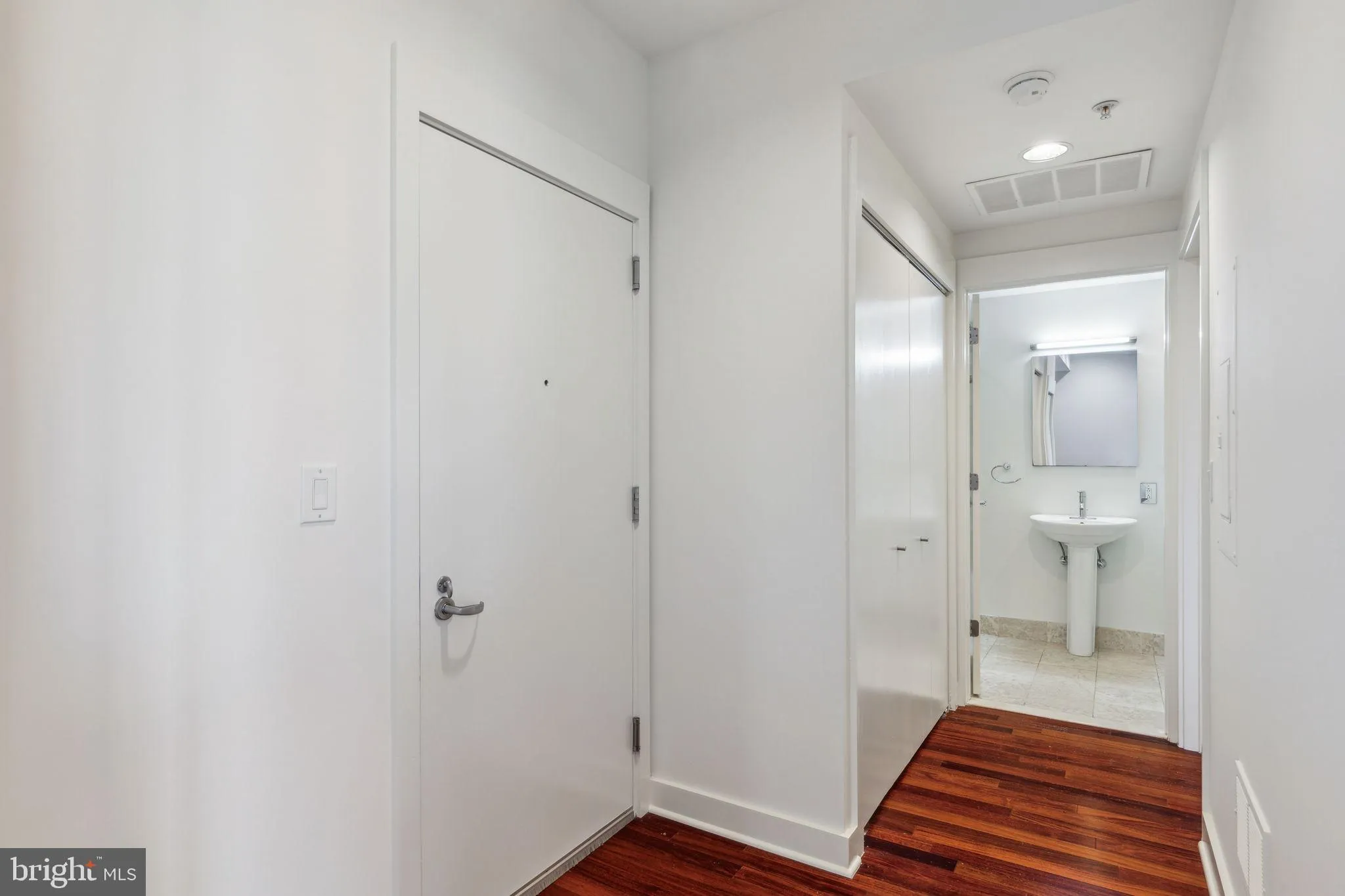 Philadelphia, Pennsylvania 19107, United States, 1 Bedroom Bedrooms, ,1 BathroomBathrooms,Residential,Coming Soon,92938