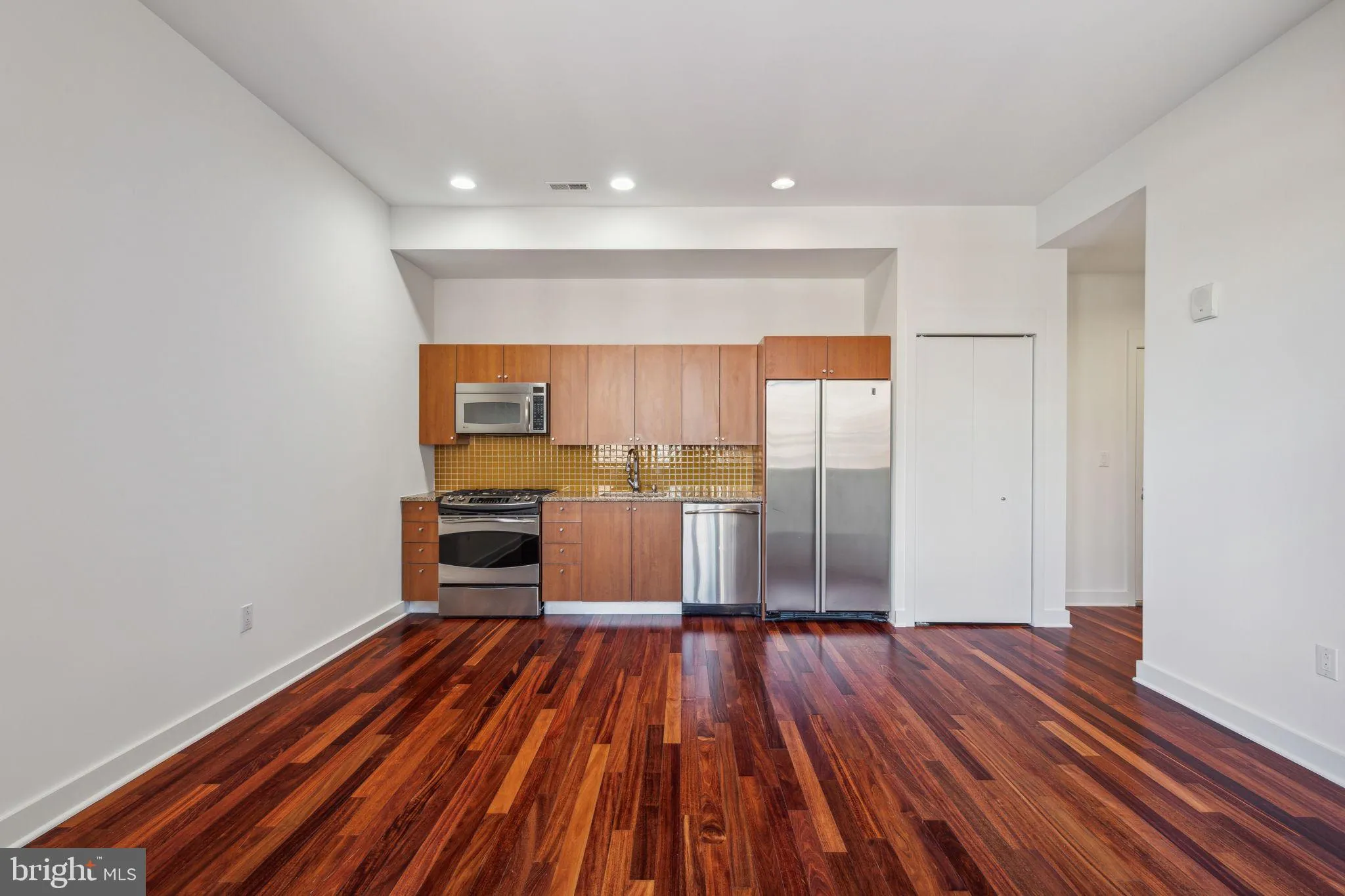 Philadelphia, Pennsylvania 19107, United States, 1 Bedroom Bedrooms, ,1 BathroomBathrooms,Residential,Coming Soon,92938