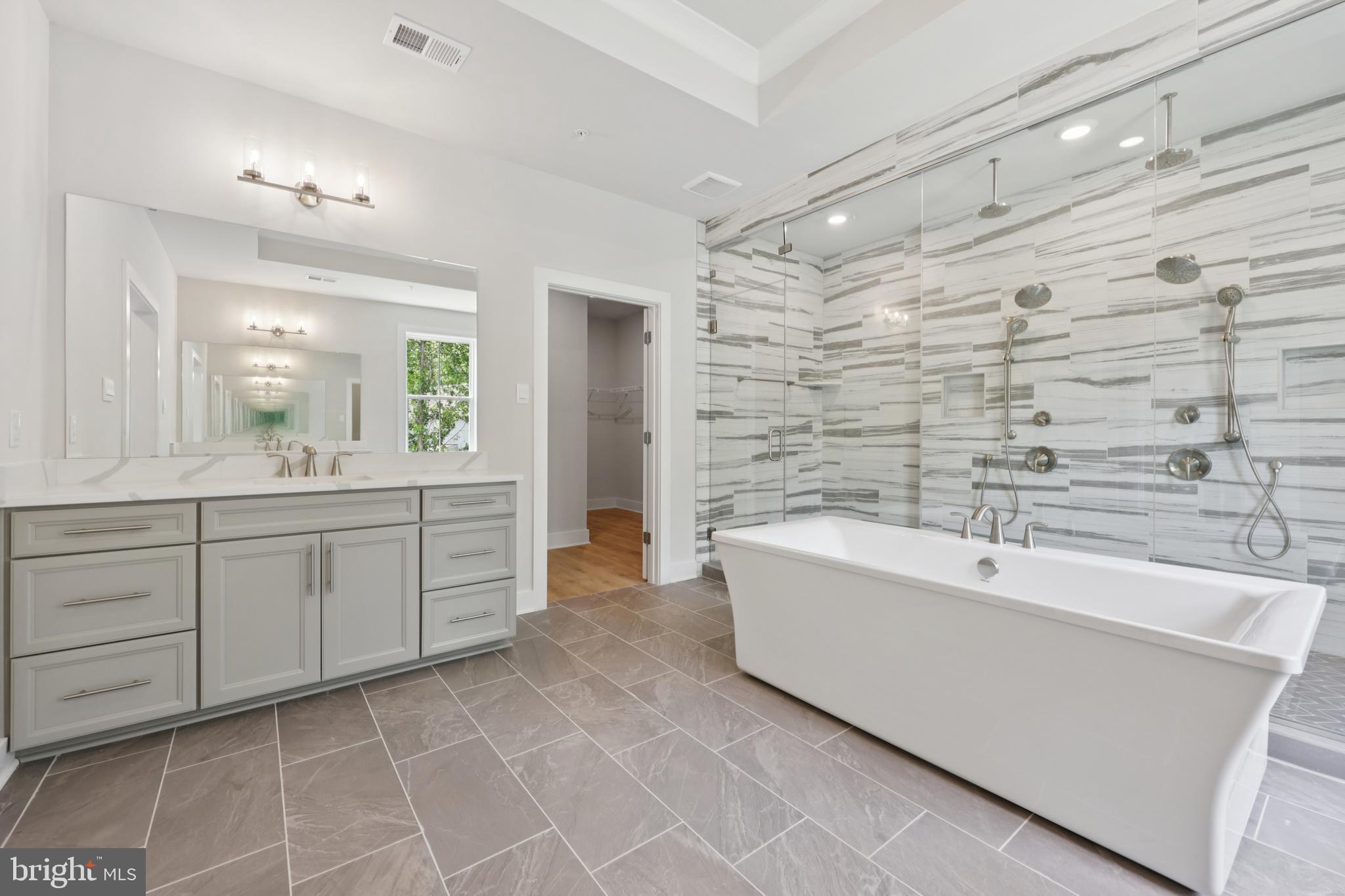 STILLVIEW ACRES - Residential