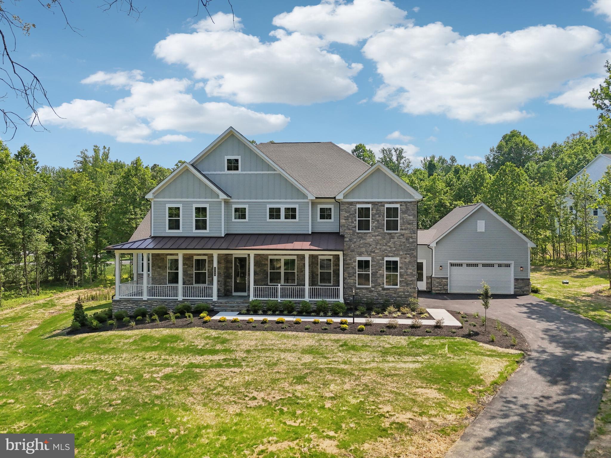 STILLVIEW ACRES - Residential