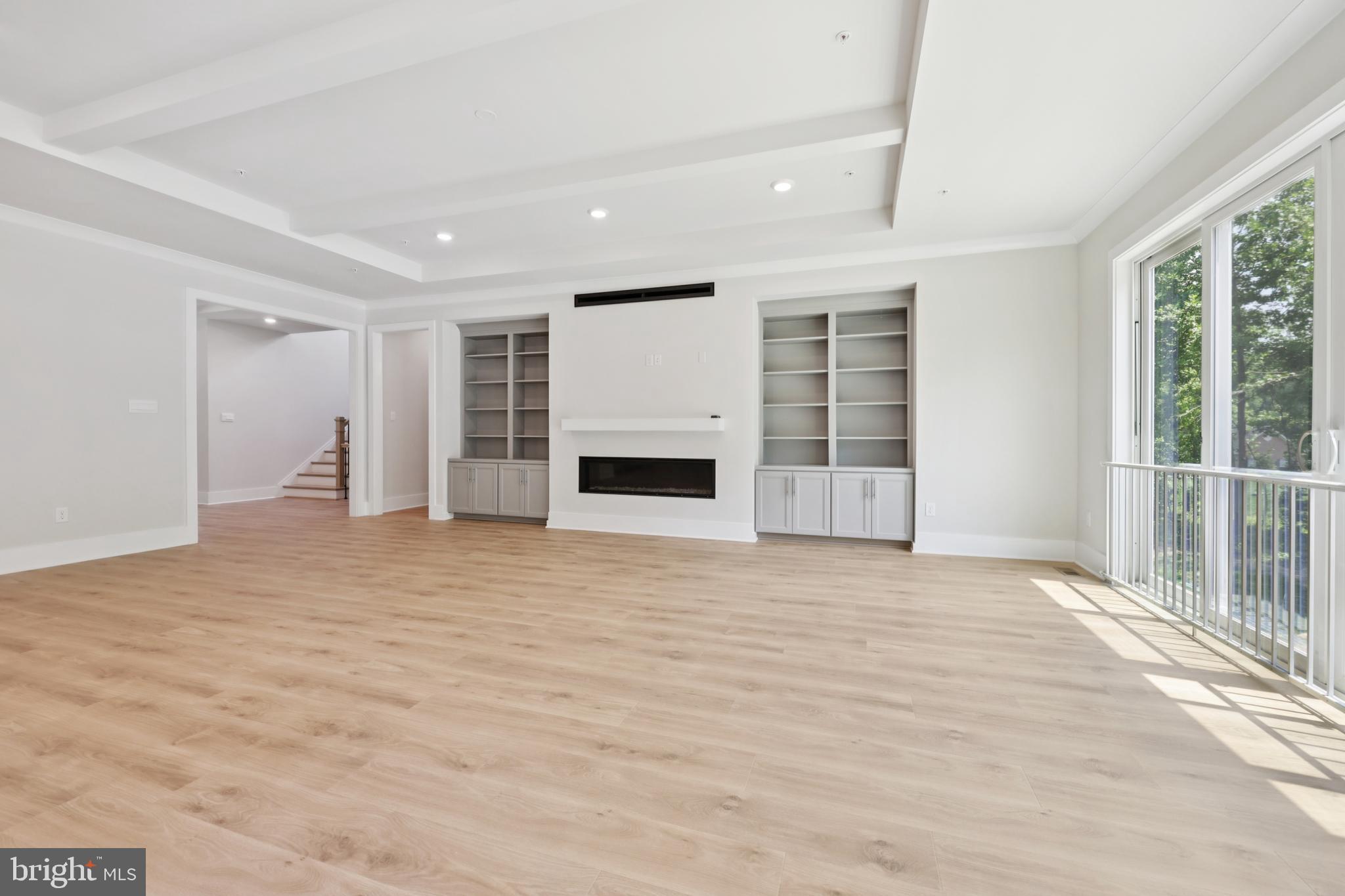 STILLVIEW ACRES - Residential