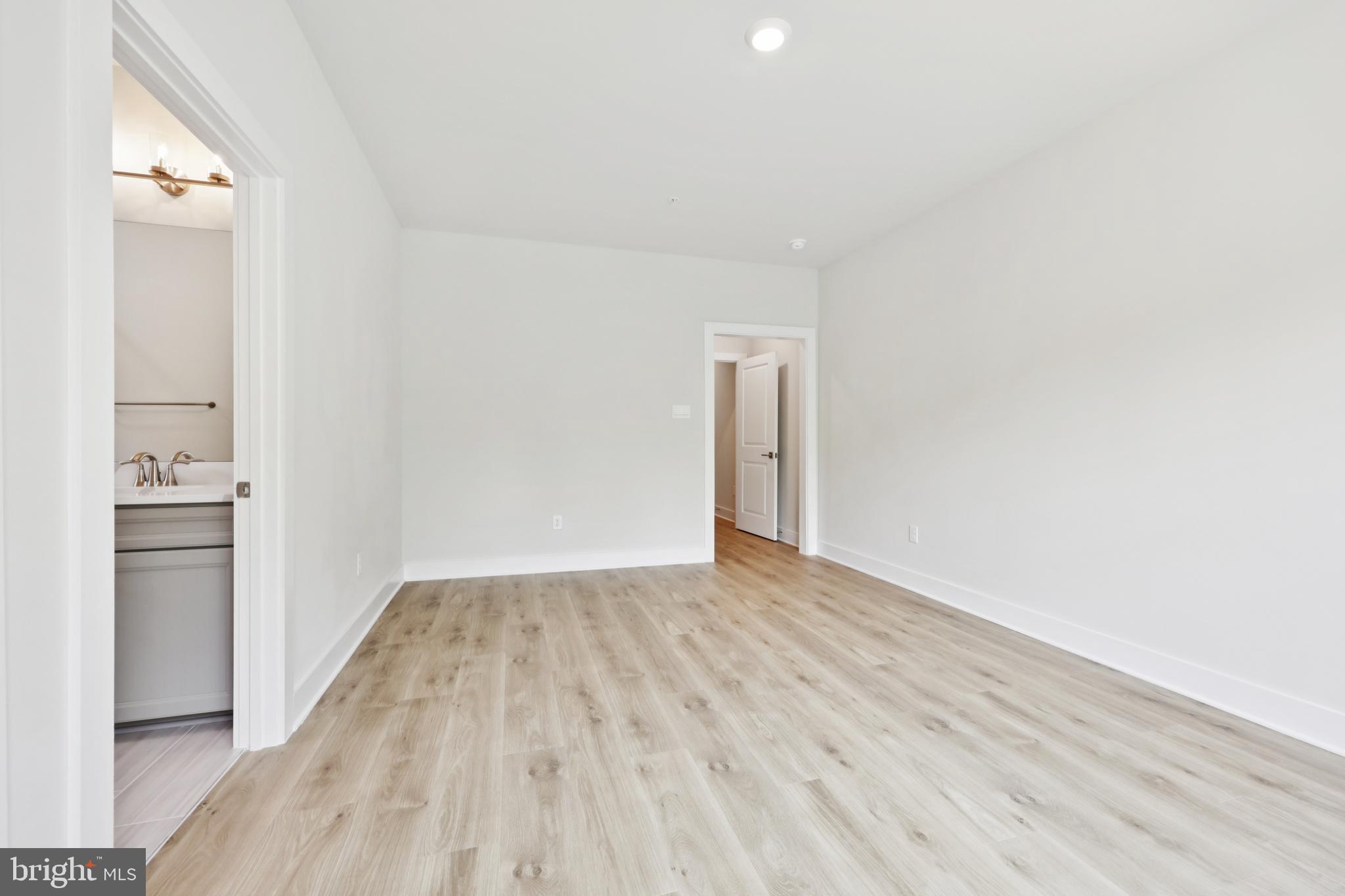 STILLVIEW ACRES - Residential