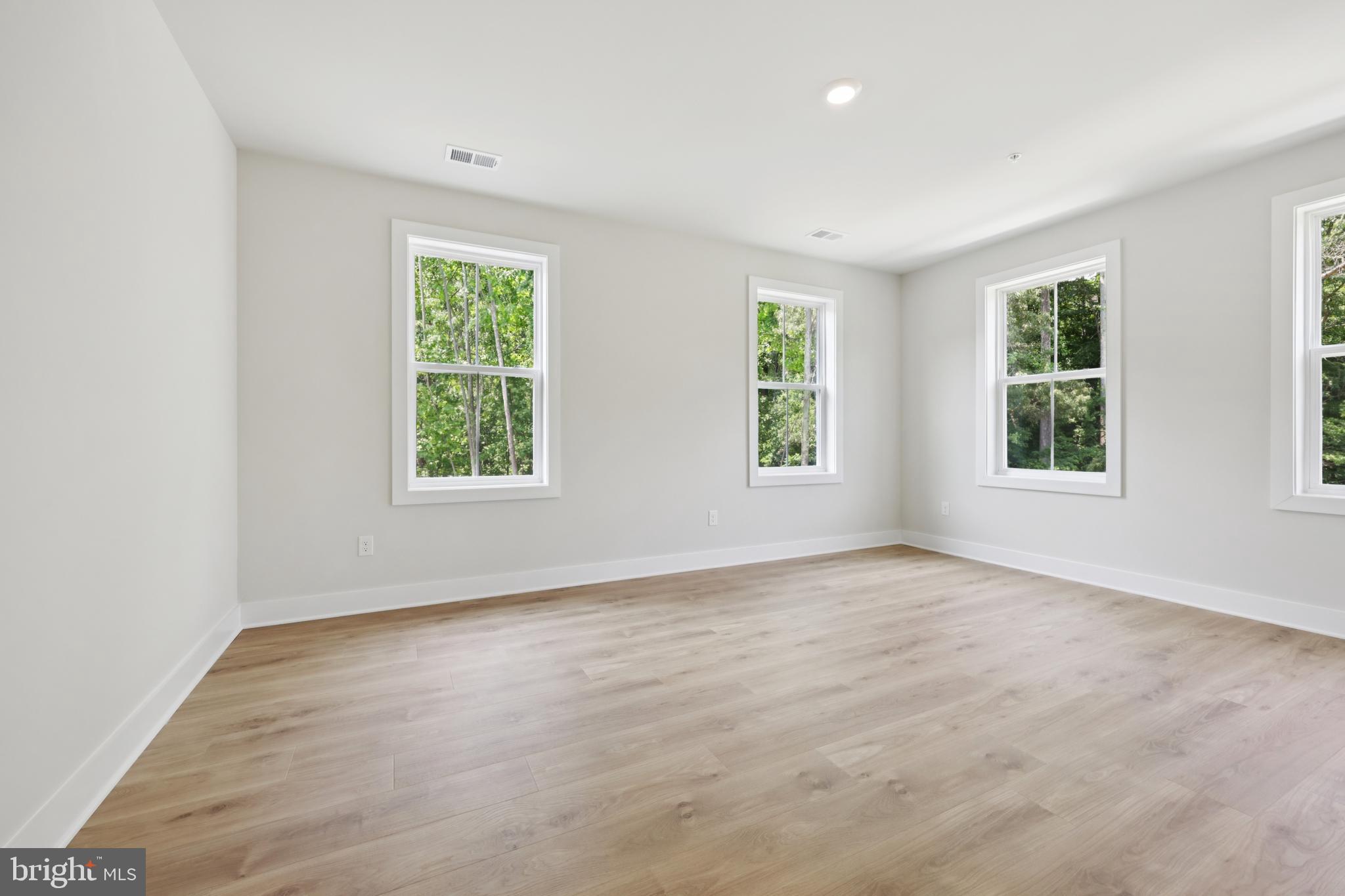 STILLVIEW ACRES - Residential