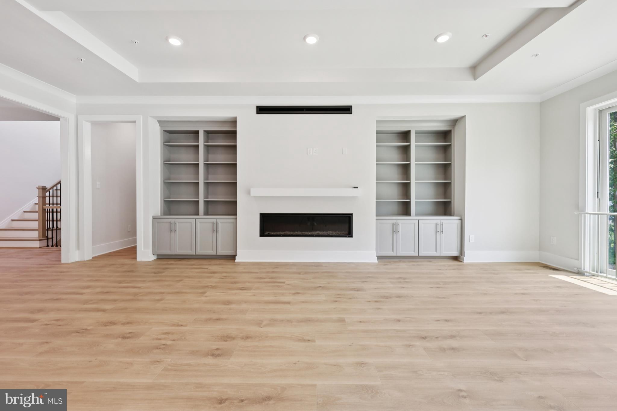 STILLVIEW ACRES - Residential