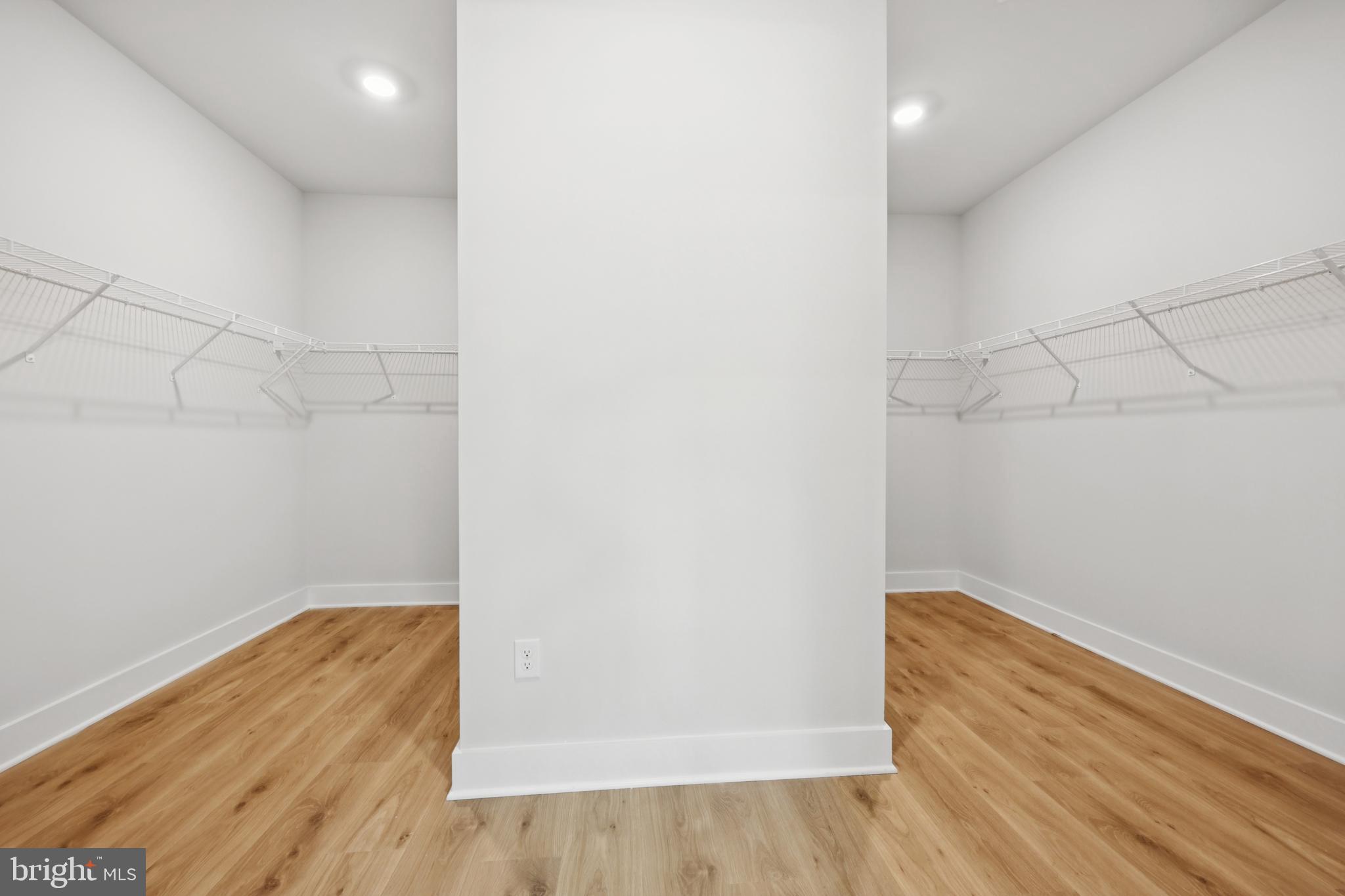 STILLVIEW ACRES - Residential