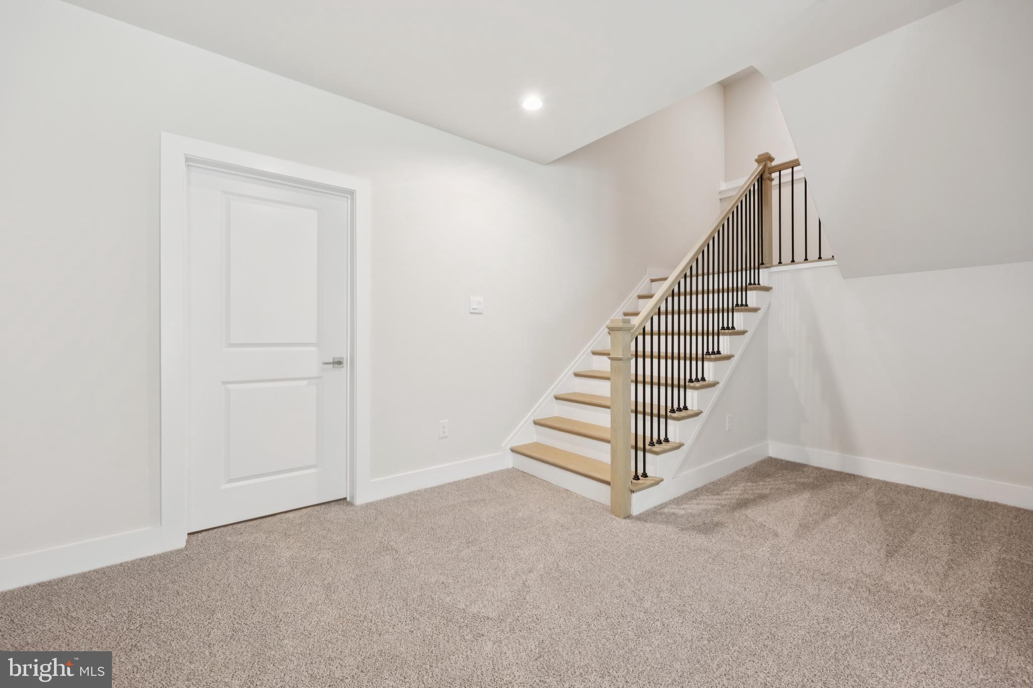 STILLVIEW ACRES - Residential