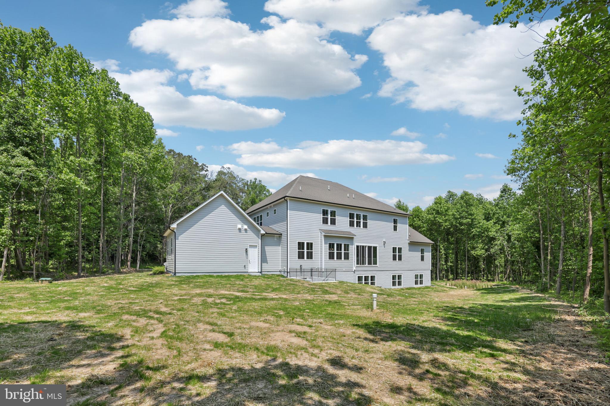 STILLVIEW ACRES - Residential