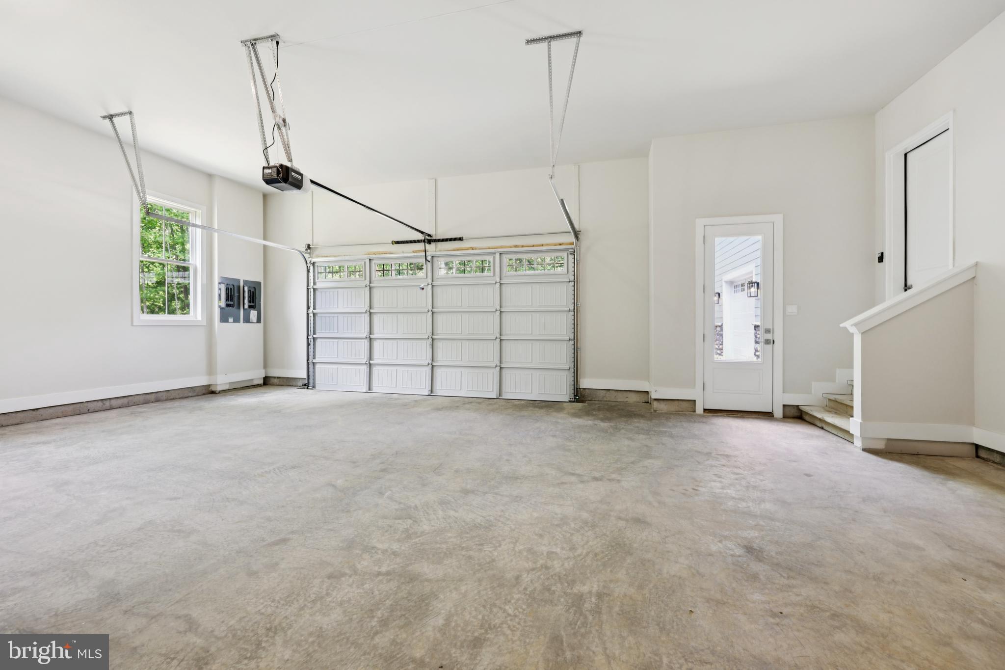 STILLVIEW ACRES - Residential