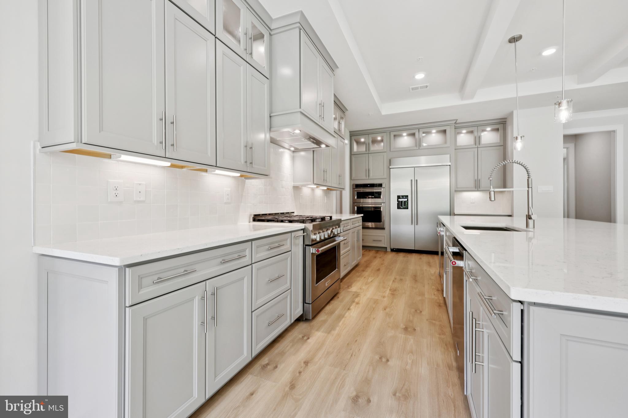 STILLVIEW ACRES - Residential