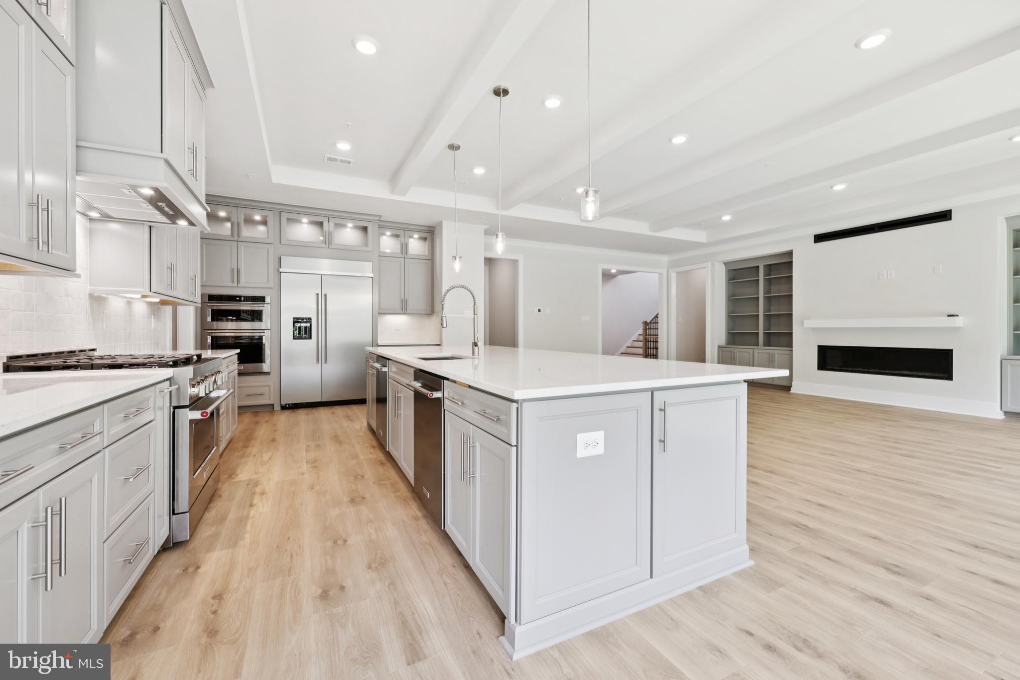 STILLVIEW ACRES - Residential