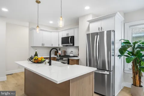 16 Eden Avenue, Oaklyn, NJ MLS: NJCD2111974