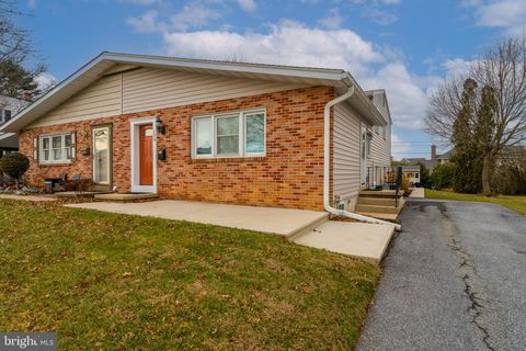 534 W MARION STREET LITITZ PA 17543