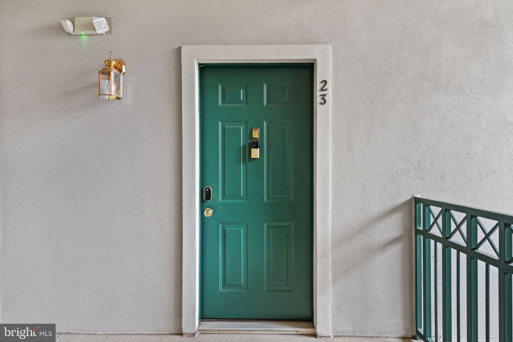 OAK PARK CONDO - Residential