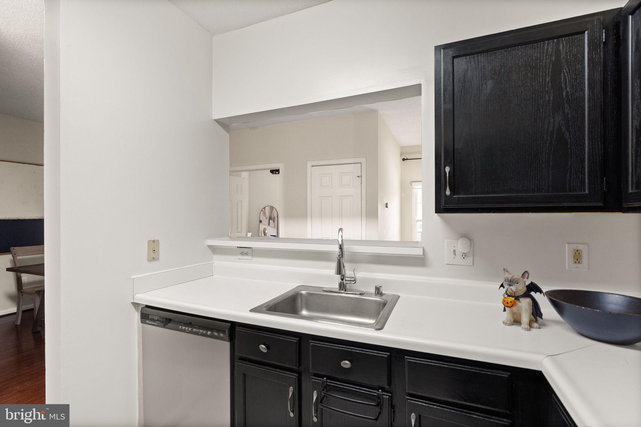 OAK PARK CONDO - Residential