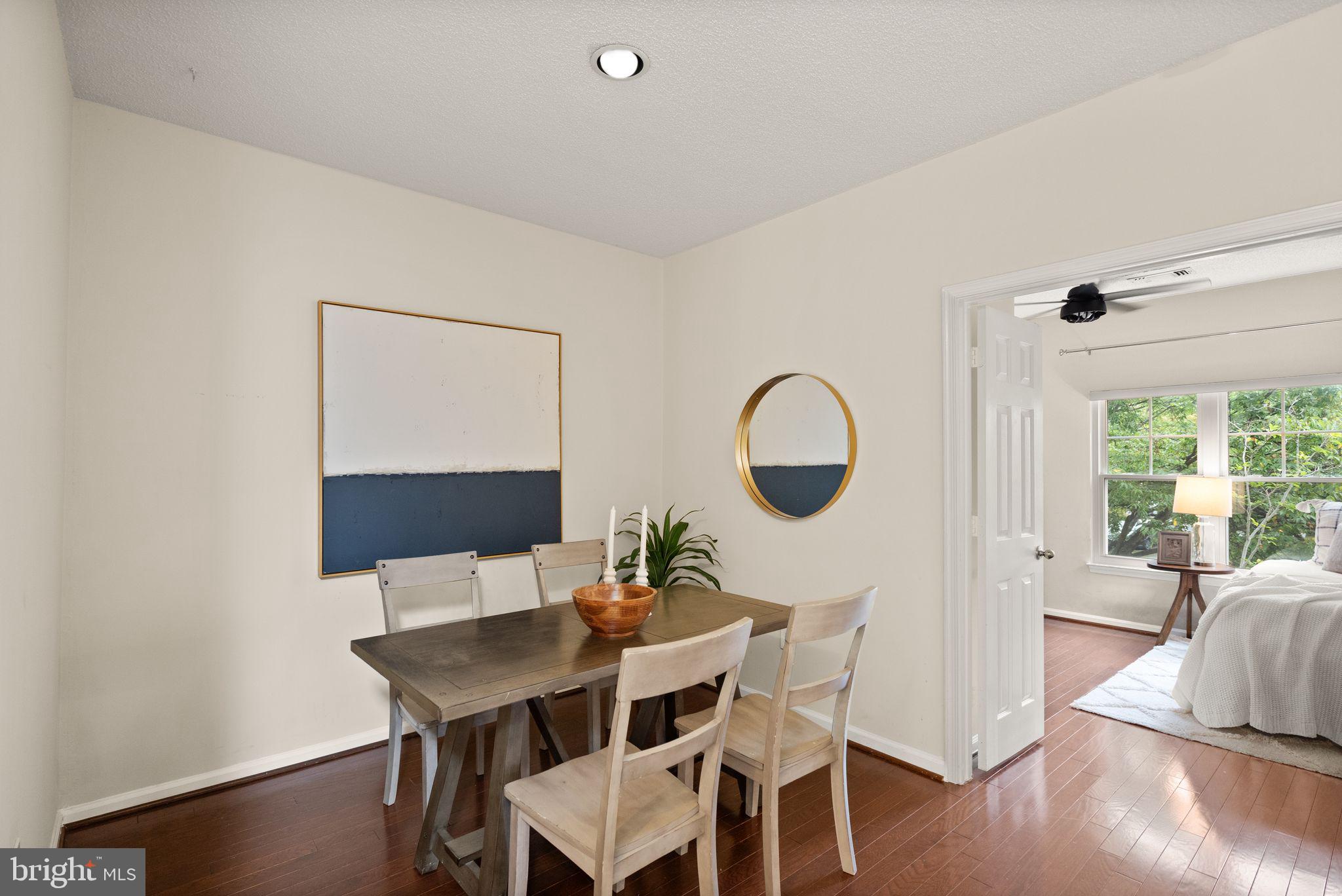 OAK PARK CONDO - Residential