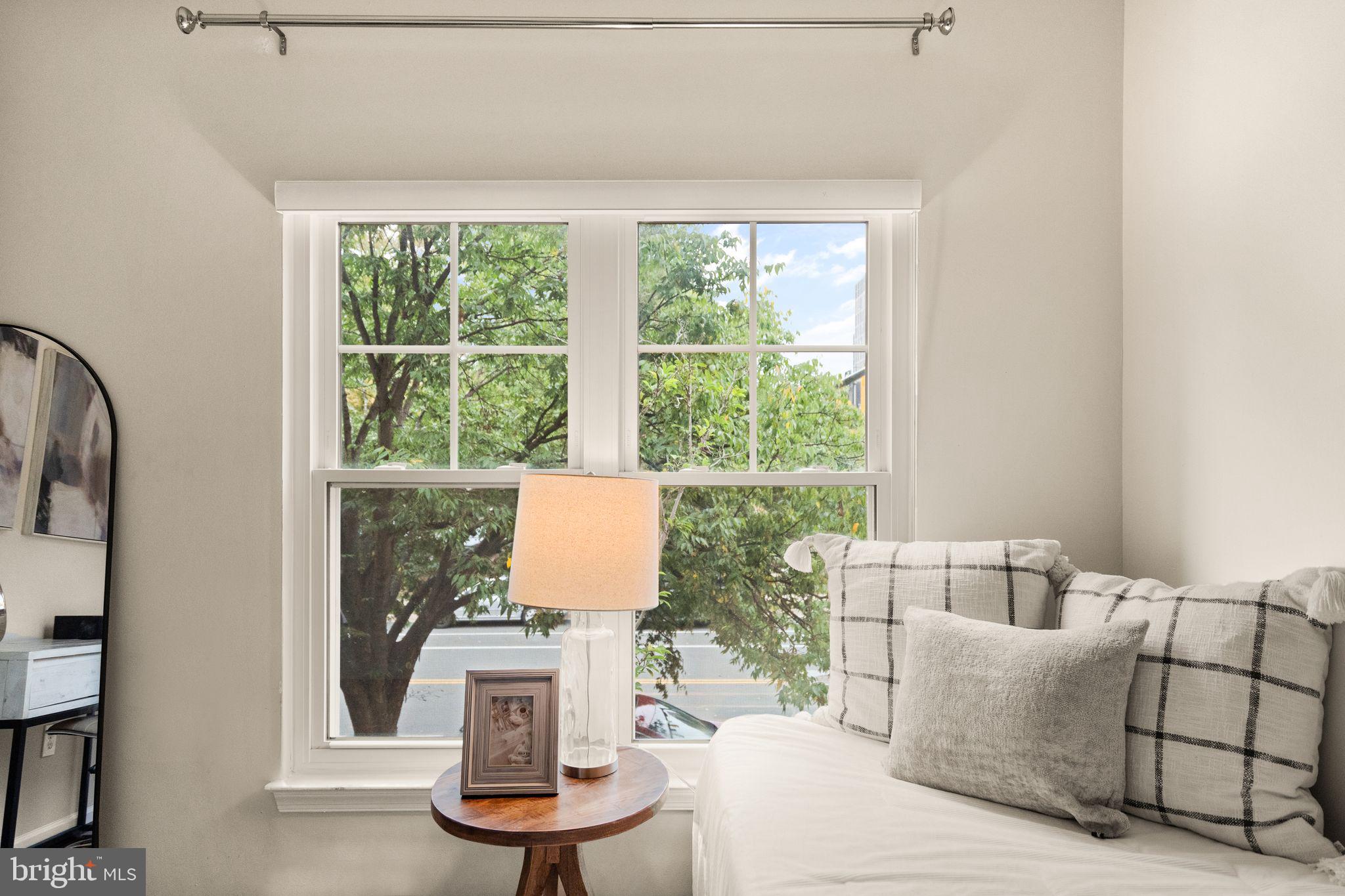 OAK PARK CONDO - Residential