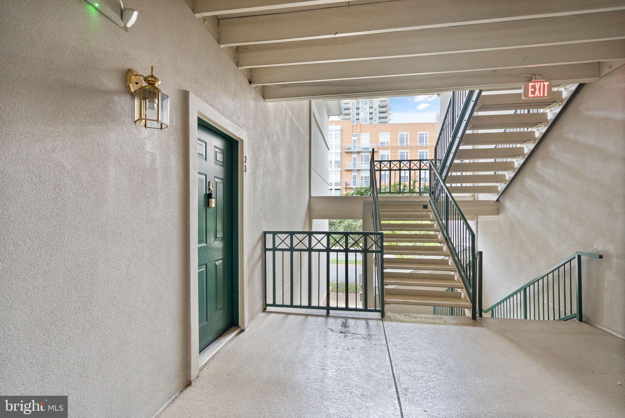 OAK PARK CONDO - Residential