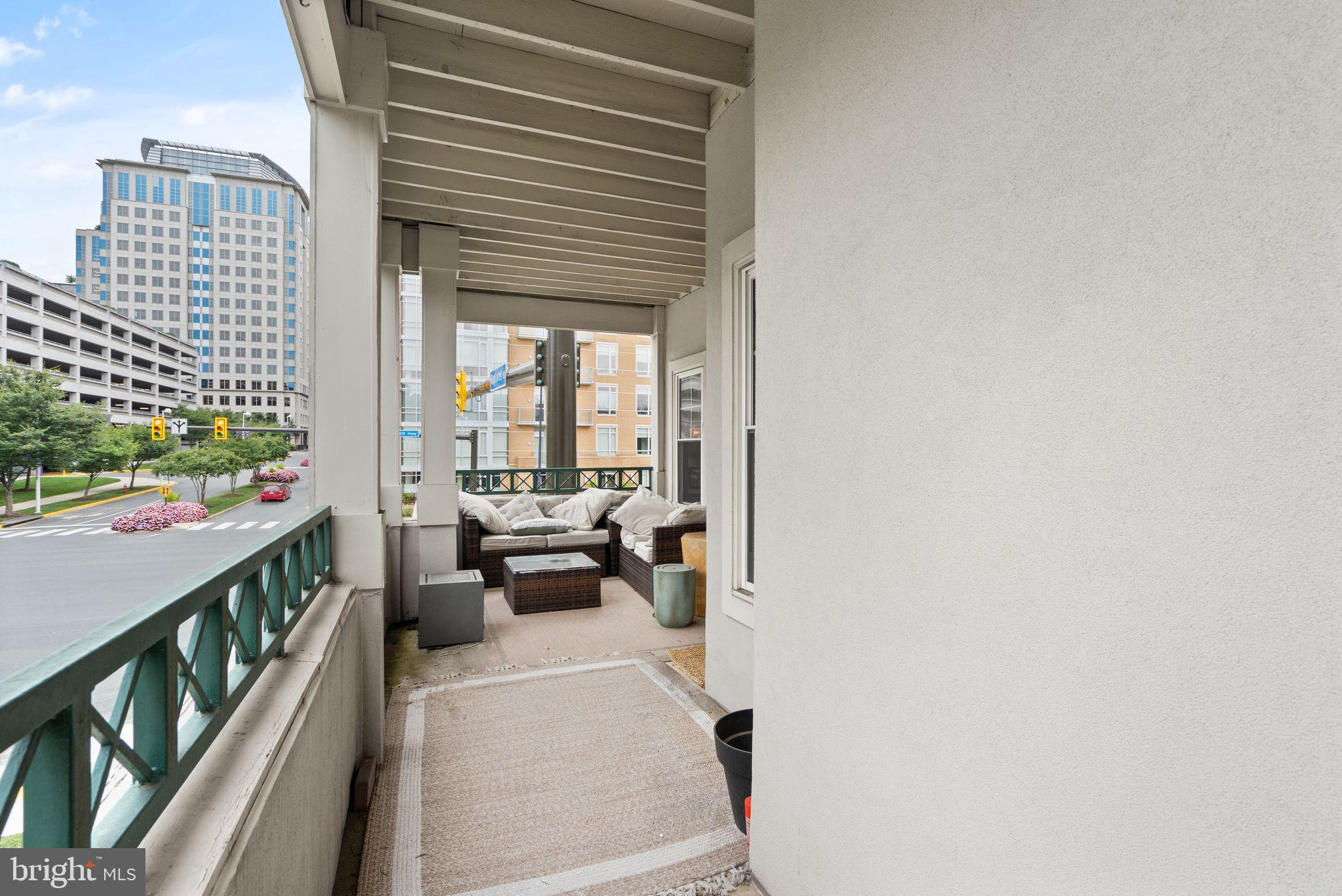 OAK PARK CONDO - Residential