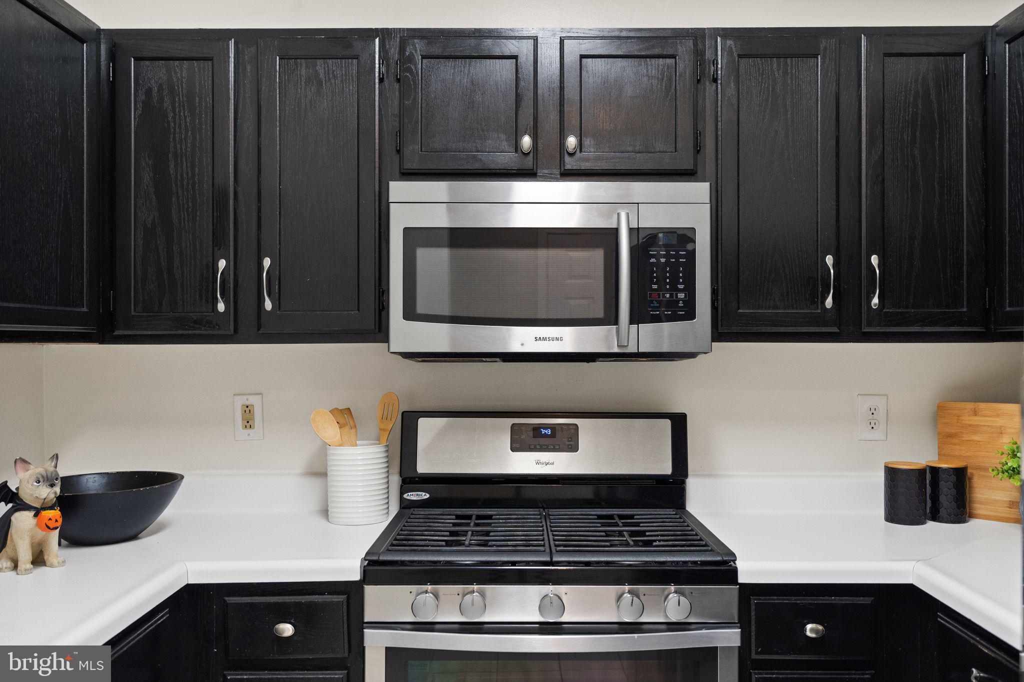 OAK PARK CONDO - Residential