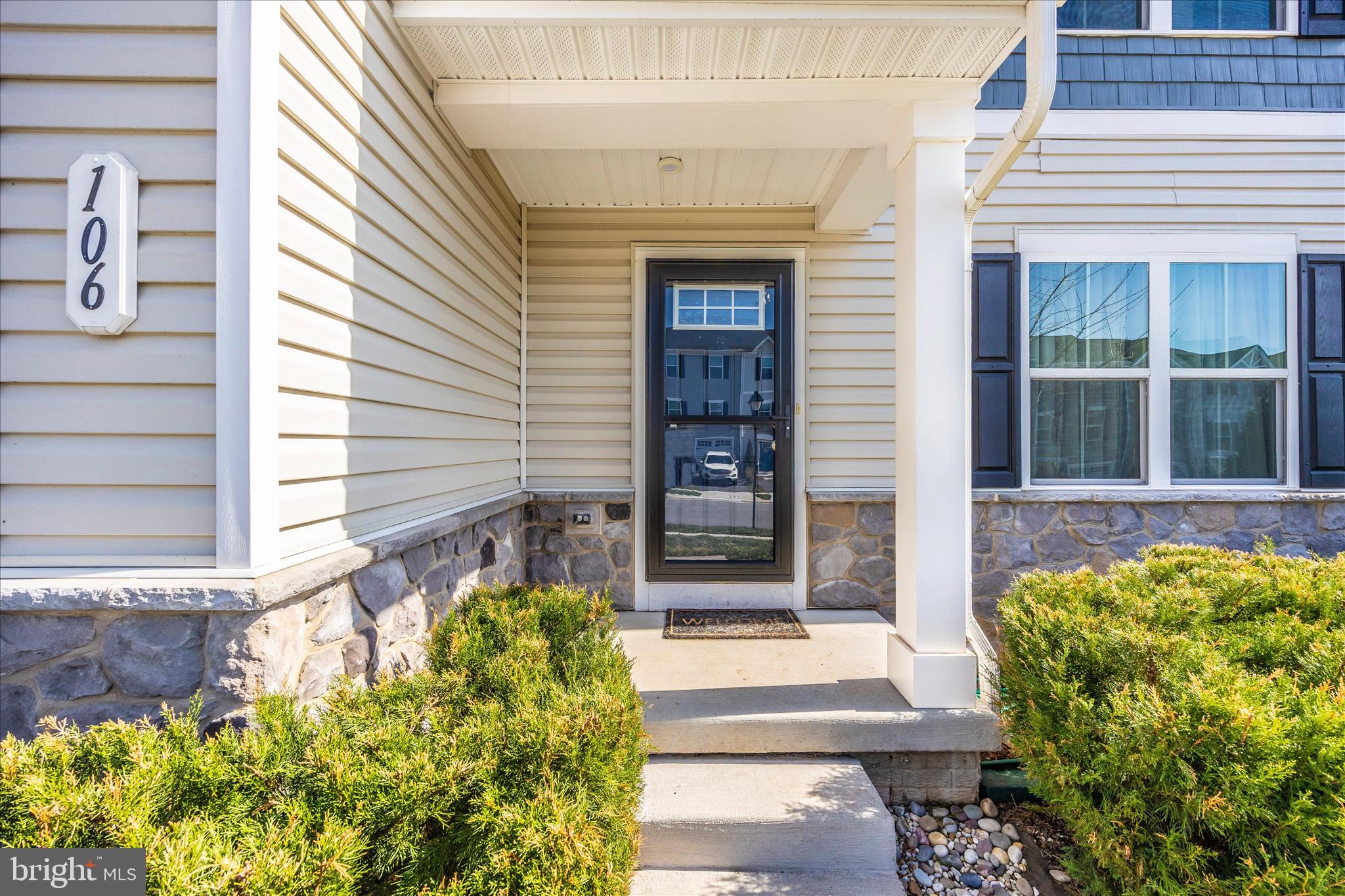 MEADE'S CROSSING - Residential