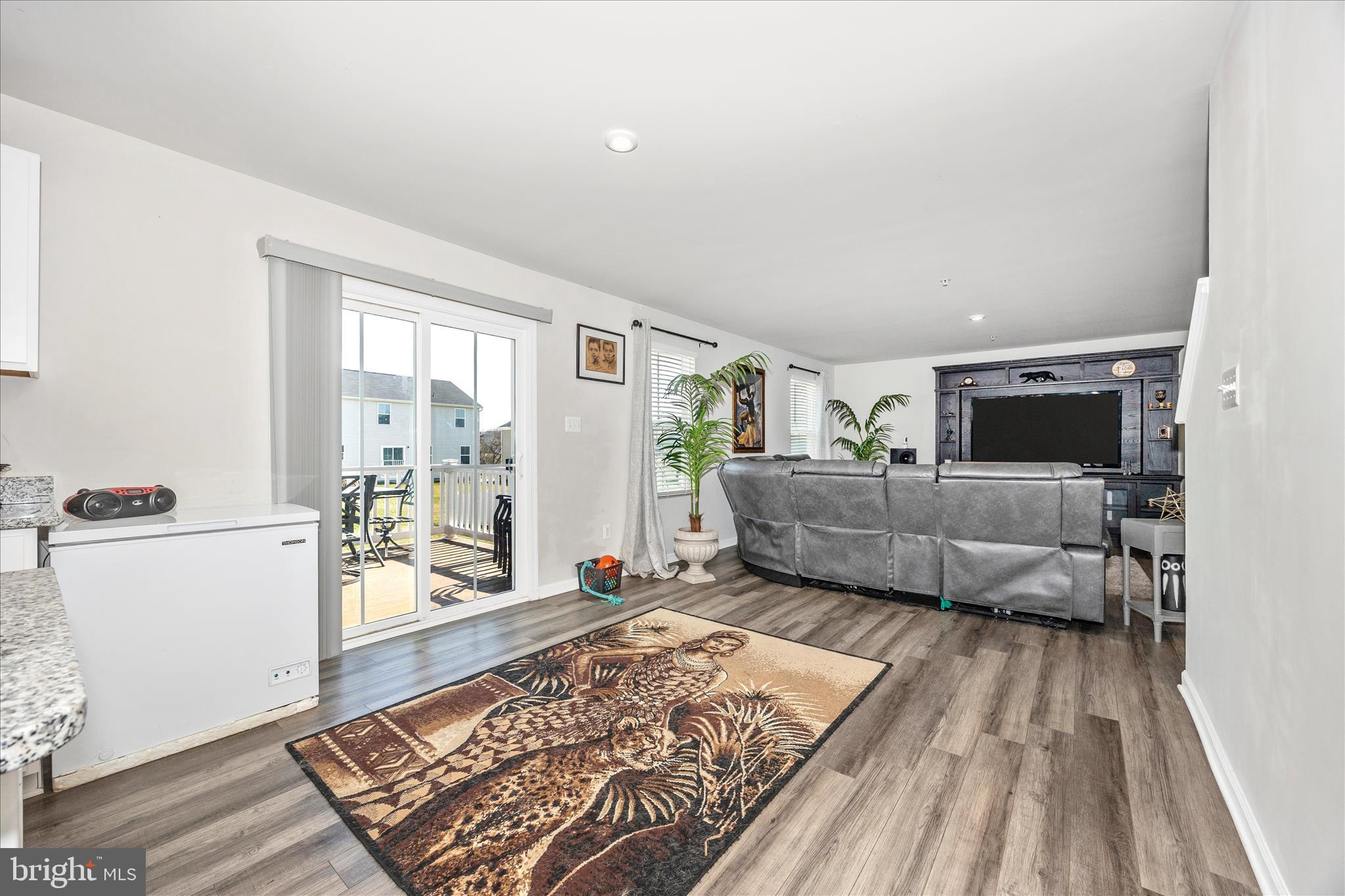 MEADE'S CROSSING - Residential