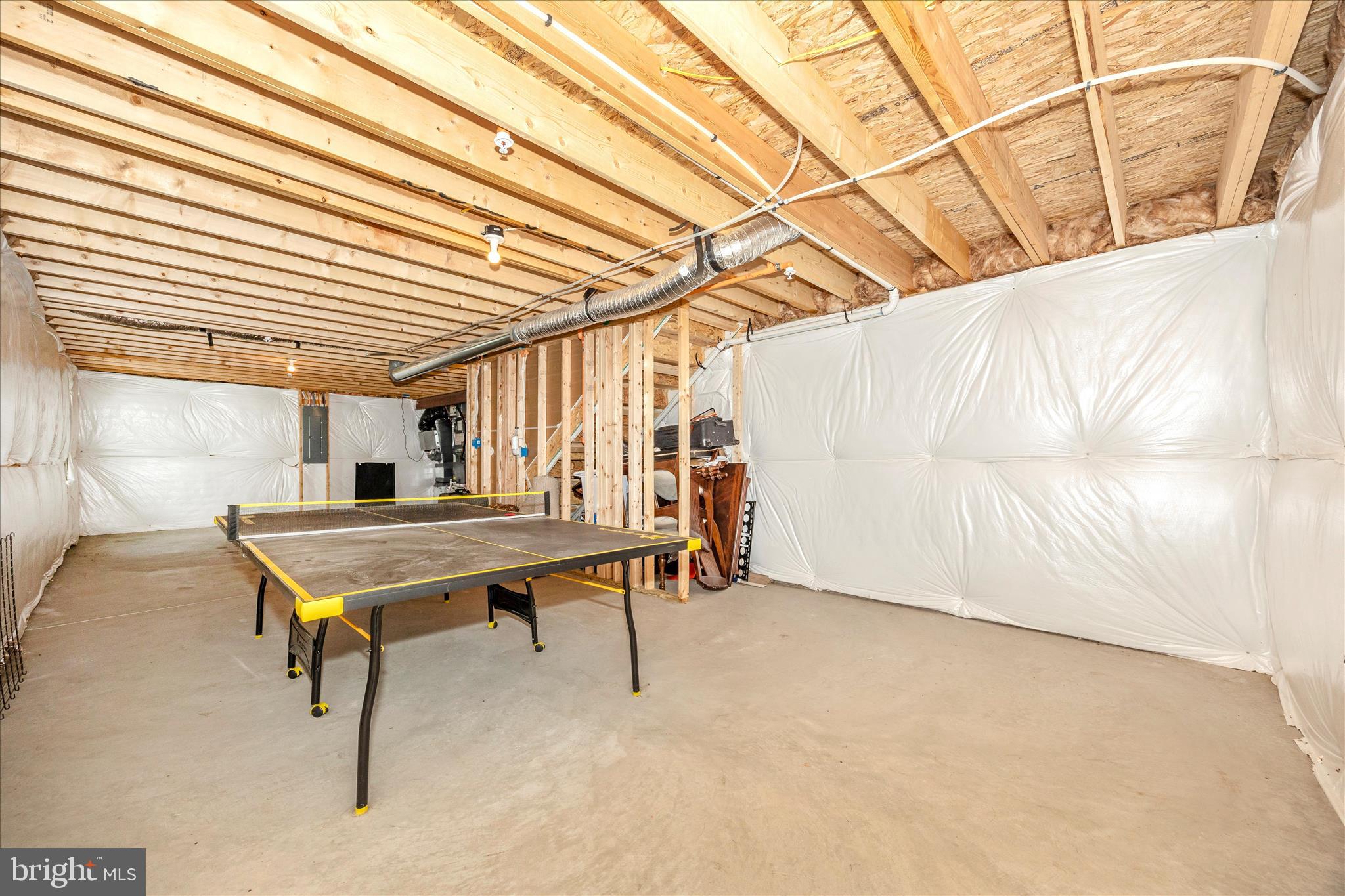 MEADE'S CROSSING - Residential